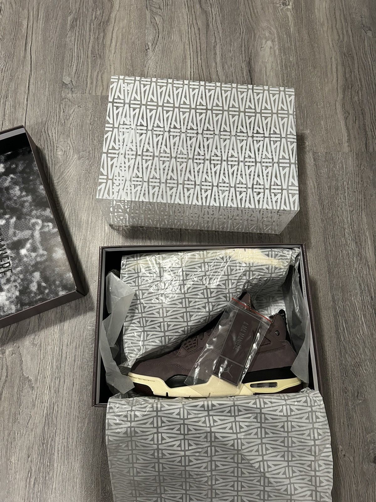Jordan Brand A ma maniere Jordan 4 Size US 9 / EU 42 - 10 Thumbnail