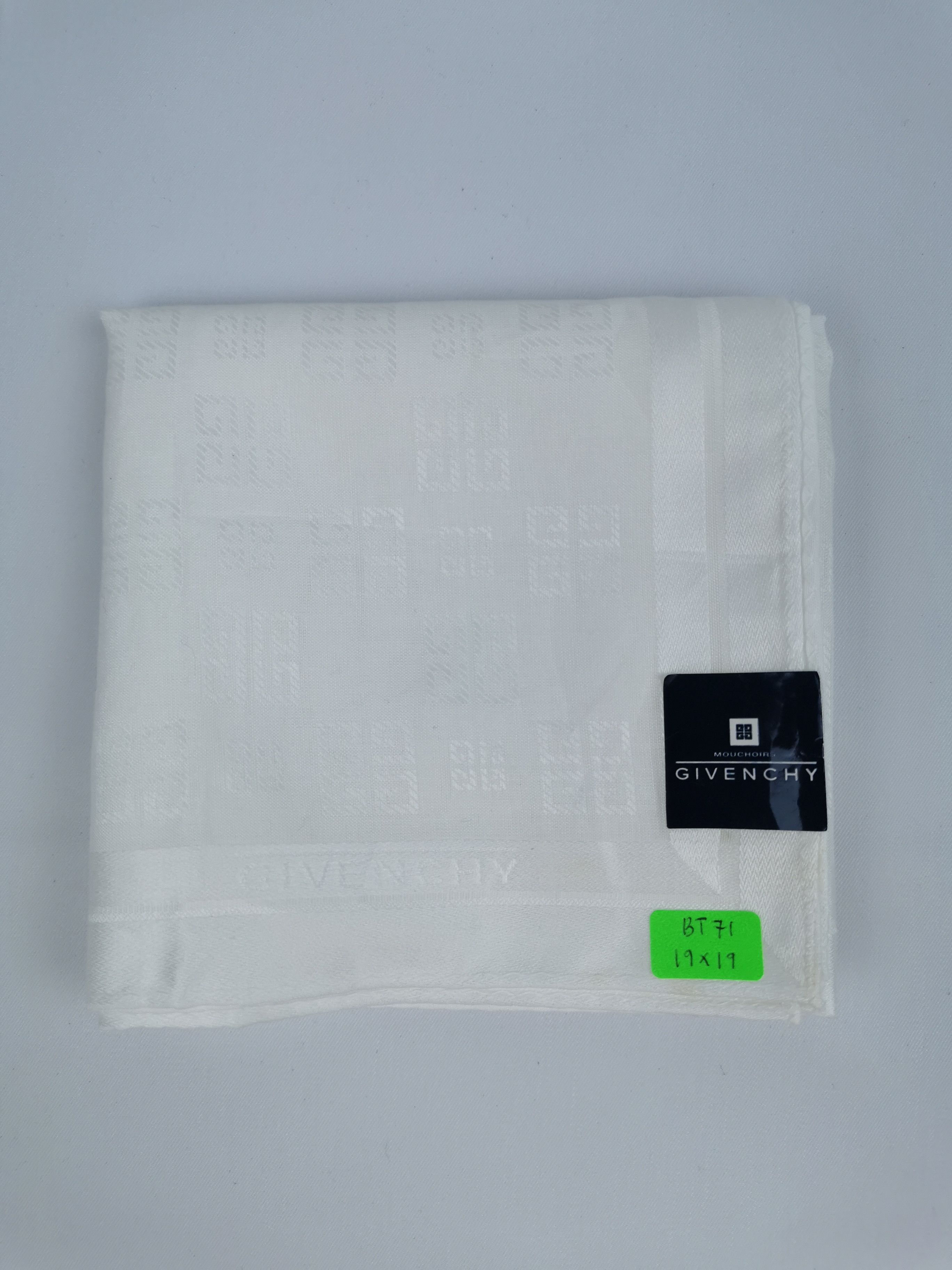 Givenchy × Vintage Givenchy handkerchief /bandana / neckerchief Size ONE SIZE - 4 Thumbnail