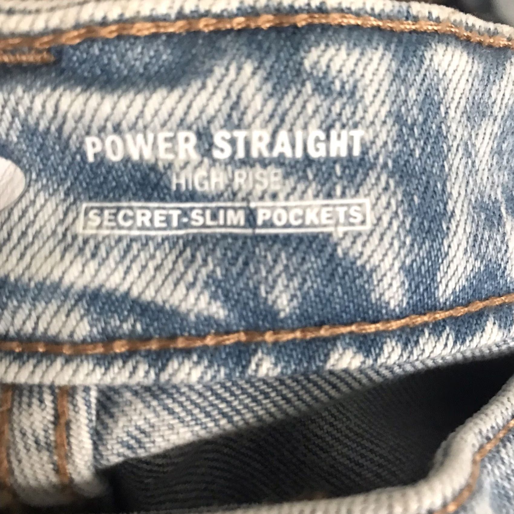 Old Navy Old Navy Jeans Womens 16 Power Straight Denim Mom Light Blue 5-Pocket High Rise Zip Button Distressed Casual 90s Womens Size 38" / US 16 / IT 52 - 2 Thumbnail