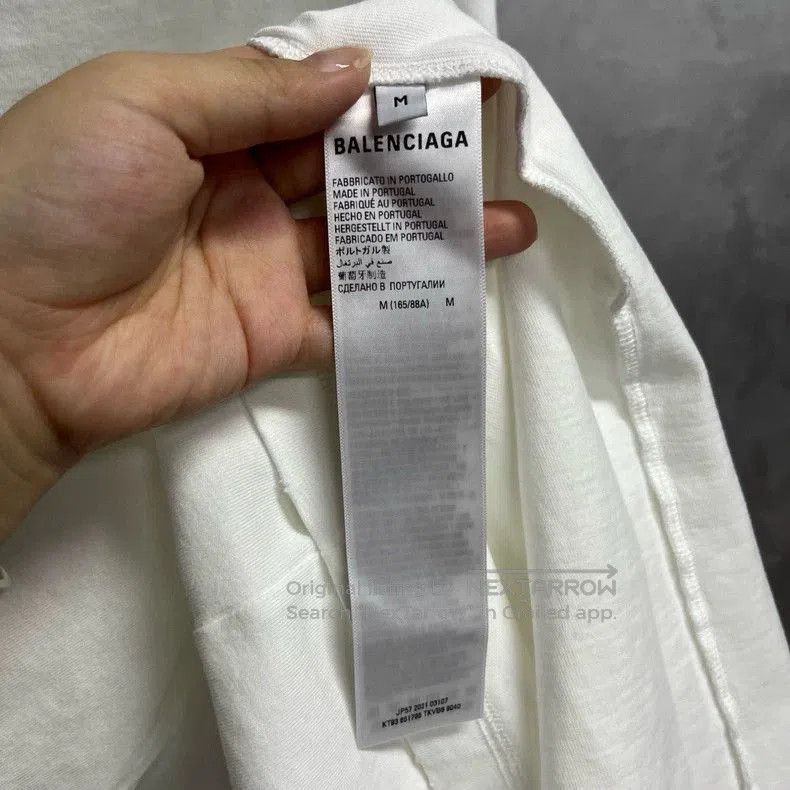 Balenciaga Balenciaga White Distressed Short Sleeve T-shirt. Size US M / EU 48-50 / 2 - 3 Thumbnail