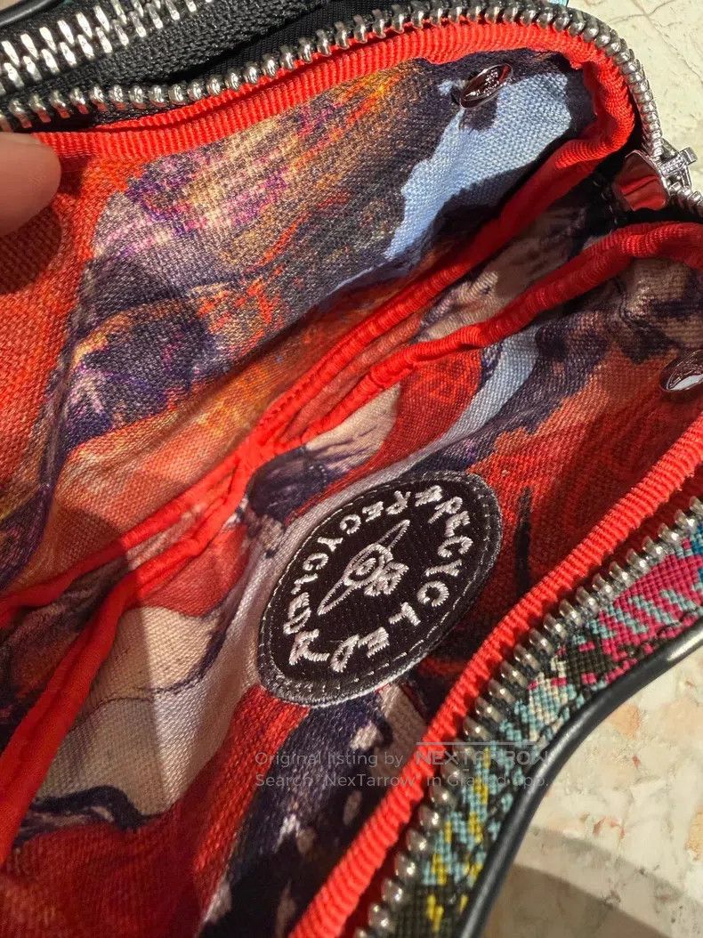 Vivienne Westwood Vivienne Westwood size os Double-layer heart Saturn logo cr Size ONE SIZE - 9 Thumbnail