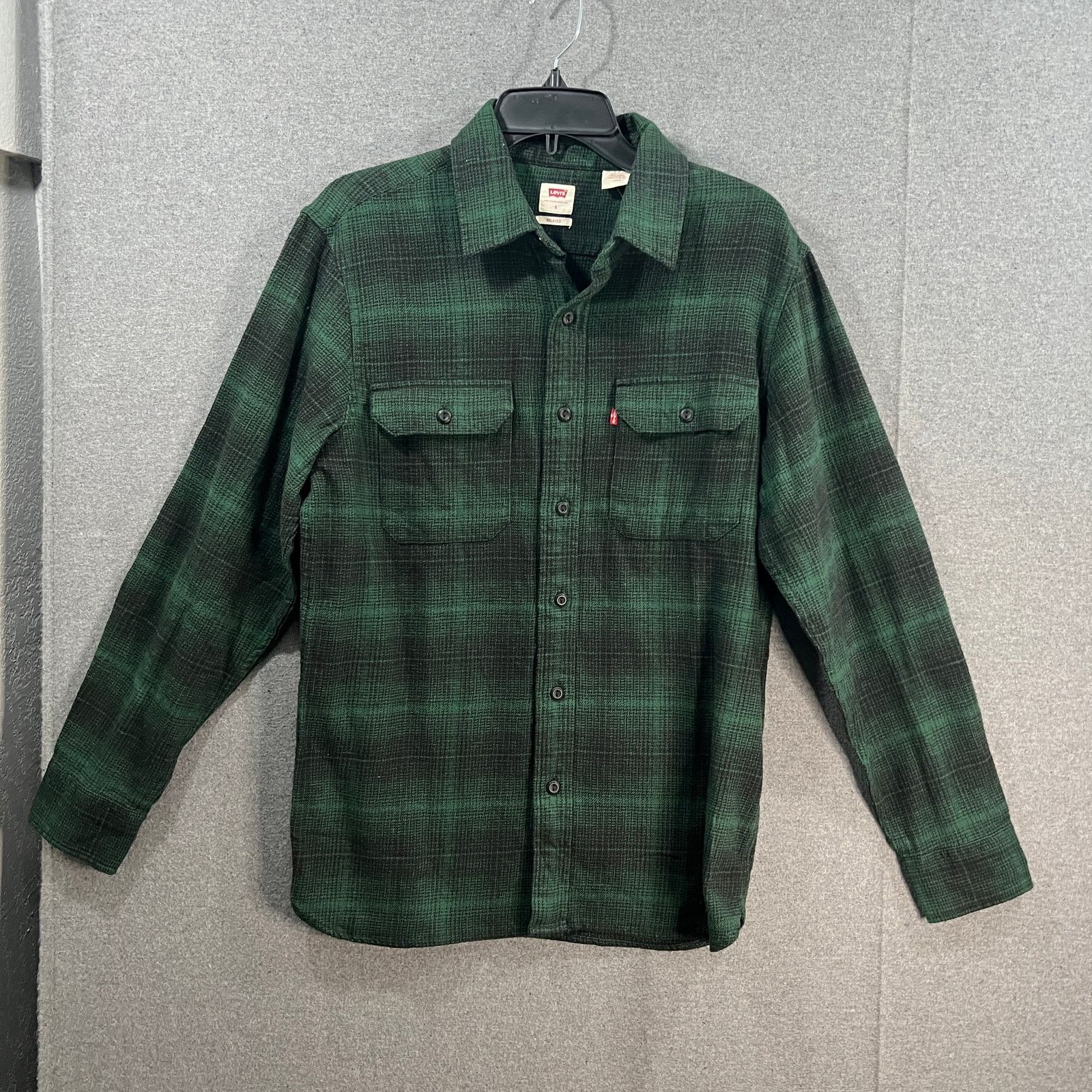 Other Levis Shirt Mens Button Up Green Buffalo Plaid Casual Size US S / EU 44-46 / 1 - 6 Thumbnail