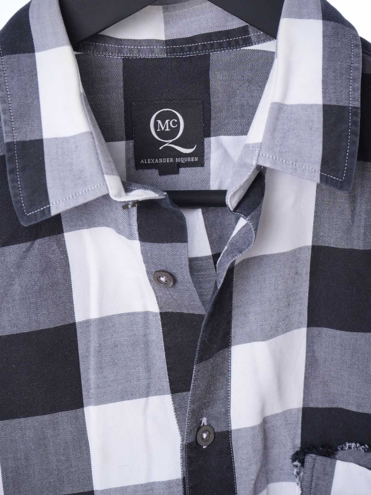 Alexander McQueen Alexander McQueen Button Down Shirt MCQ Logo One Pocket Size US S / EU 44-46 / 1 - 4 Thumbnail