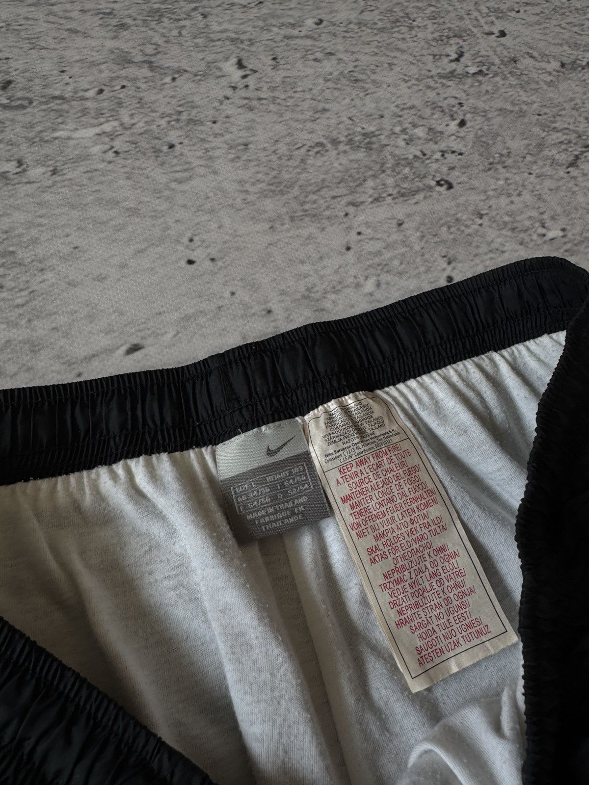 Nike × Vintage NIKE NYLON VINTAGE Y2K OVERSIZE BAGGY FIT PANTS SWEATPANTS Size US 34 / EU 50 - 6 Thumbnail