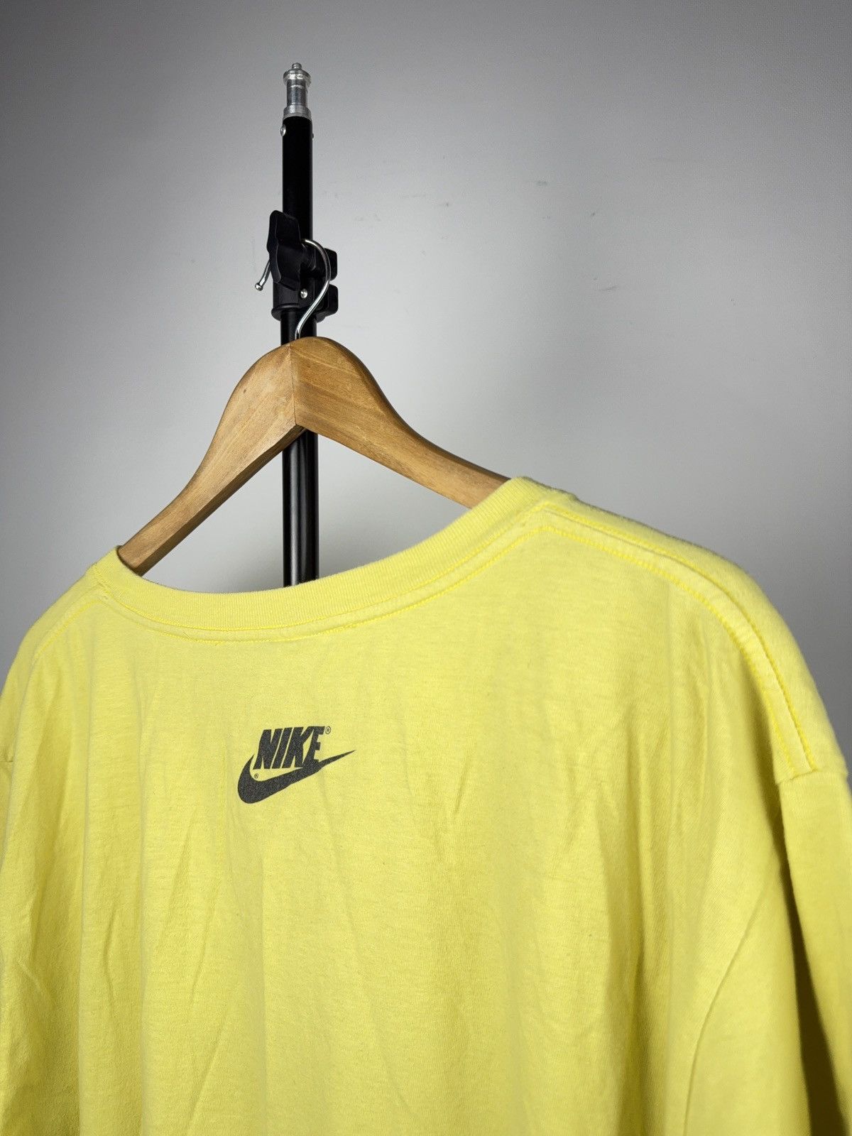 Nike Vintage Retro USA 90s Nike Yellow Tee with Big Swoosh Logo Size US XL / EU 56 / 4 - 20 Thumbnail
