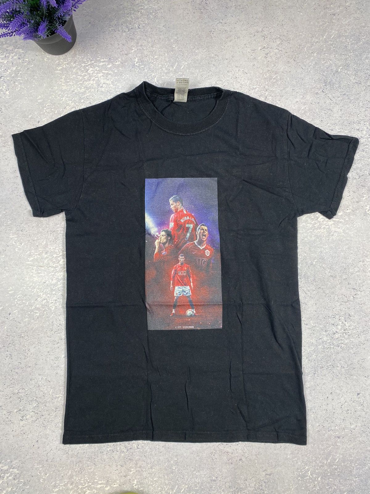 Gildan Black Gildan Men’s T-shirt With Print Cristiano Ronaldo Size US S / EU 44-46 / 1 - 3 Thumbnail