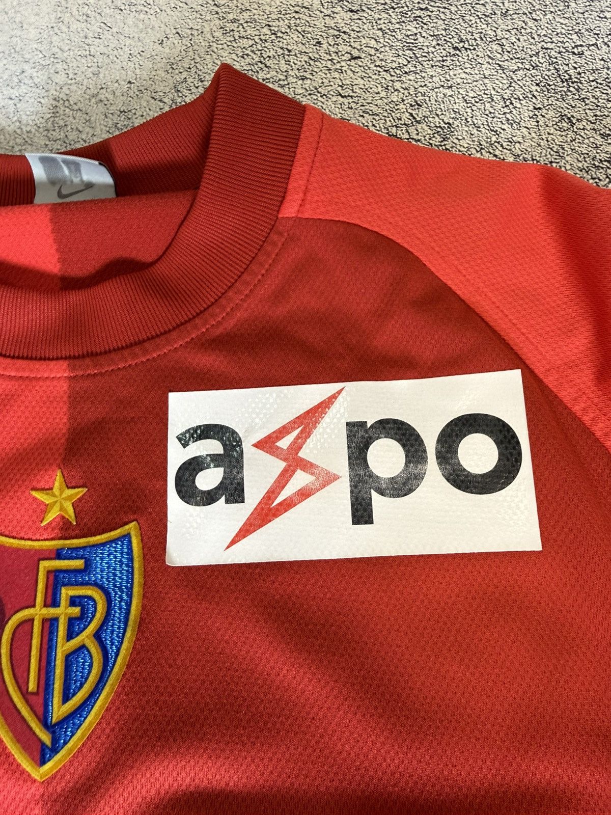 Nike VINTAGE FC BASEL 2005 GOALKEEPER SHIRT NIKE JERSEY NOVARTIS Size US S / EU 44-46 / 1 - 23 Thumbnail