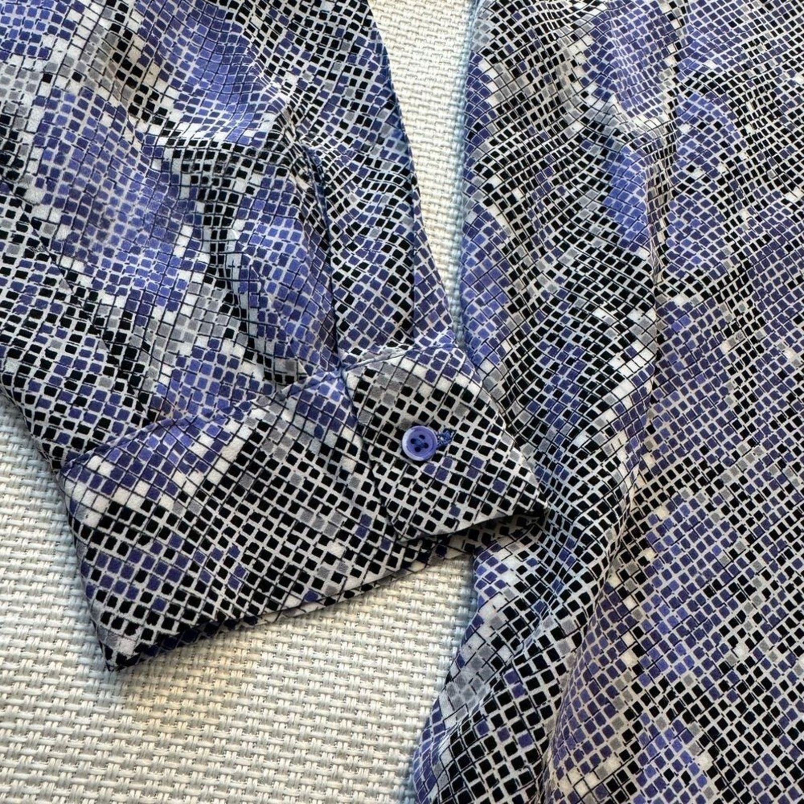 Joie Beautiful lavender snake print silk blouse by joie in size S Size S / US 4 / IT 40 - 3 Thumbnail