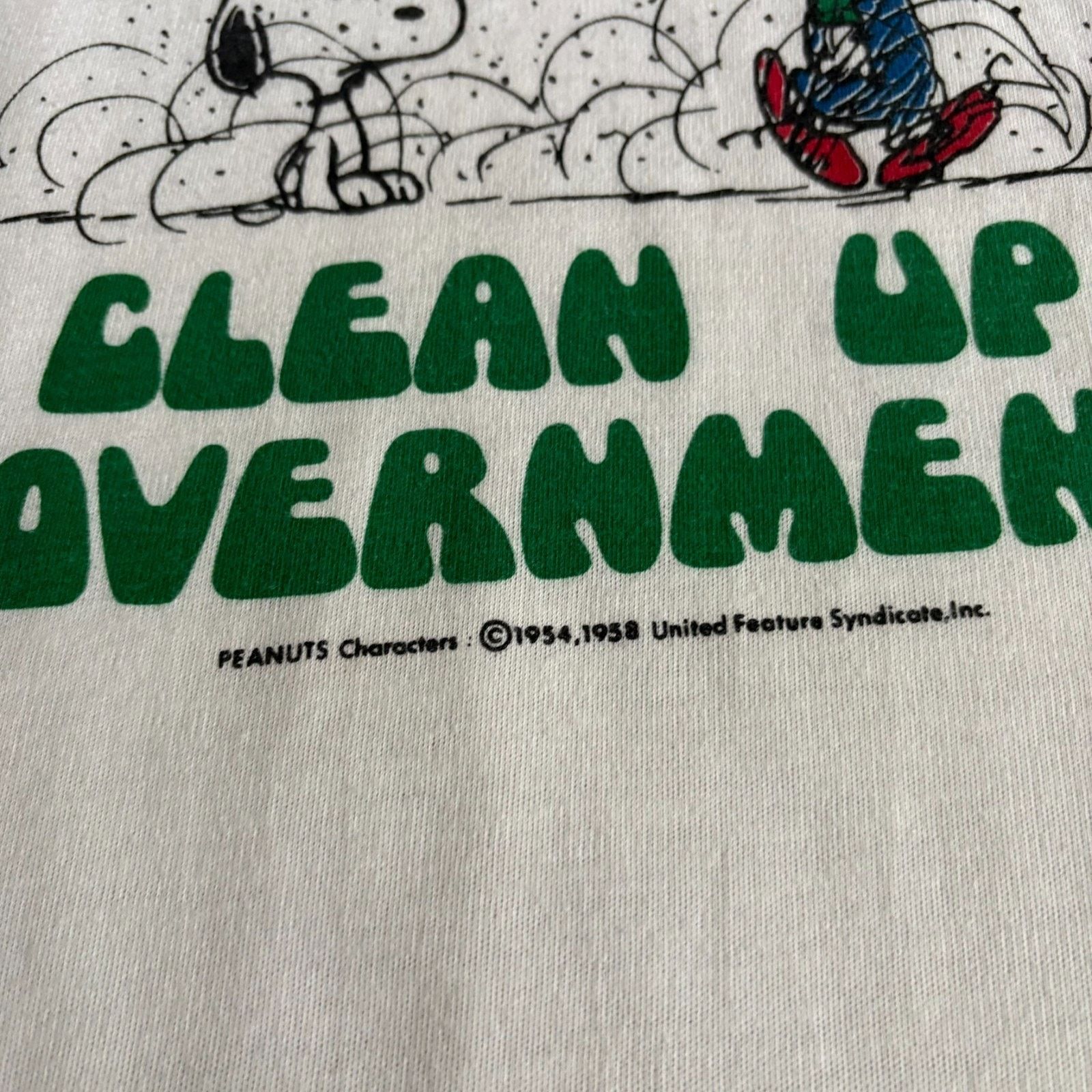Vintage Vintage Snoopy Peanuts Clean Up Government T-Shirt Size L/XL Size US XL / EU 56 / 4 - 2 Thumbnail