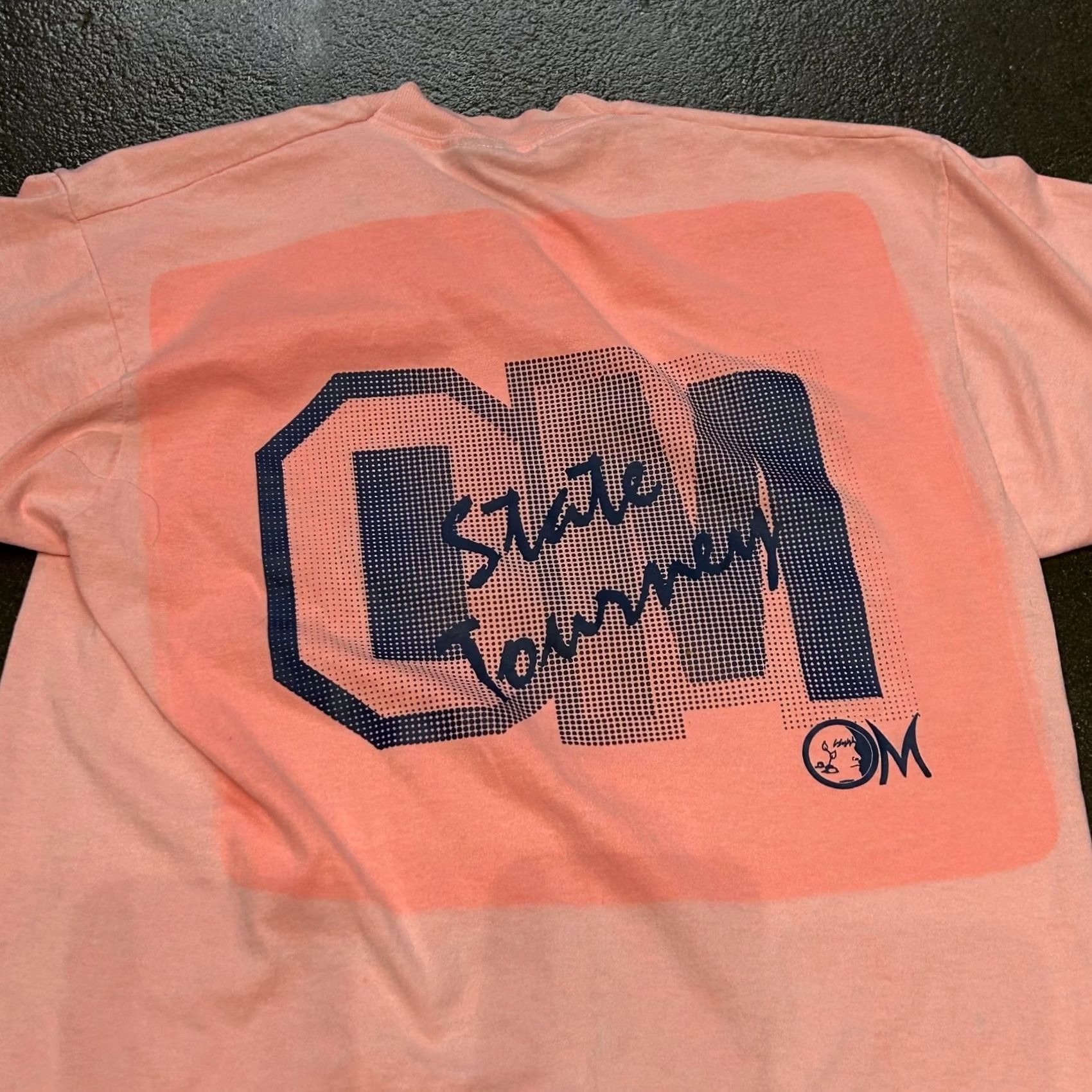 Vintage VINTAGE Screen Stars Best Odyssey Of The Mind OM State Tourney Shirt Mens Large Pink Graphic 90s Size US L / EU 52-54 / 3 - 4 Thumbnail