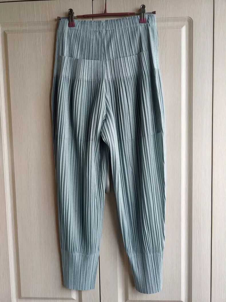 Issey Miyake Issey Miyake size:3 Mint green pleated pants Size 42" / US 20 - 2 Thumbnail