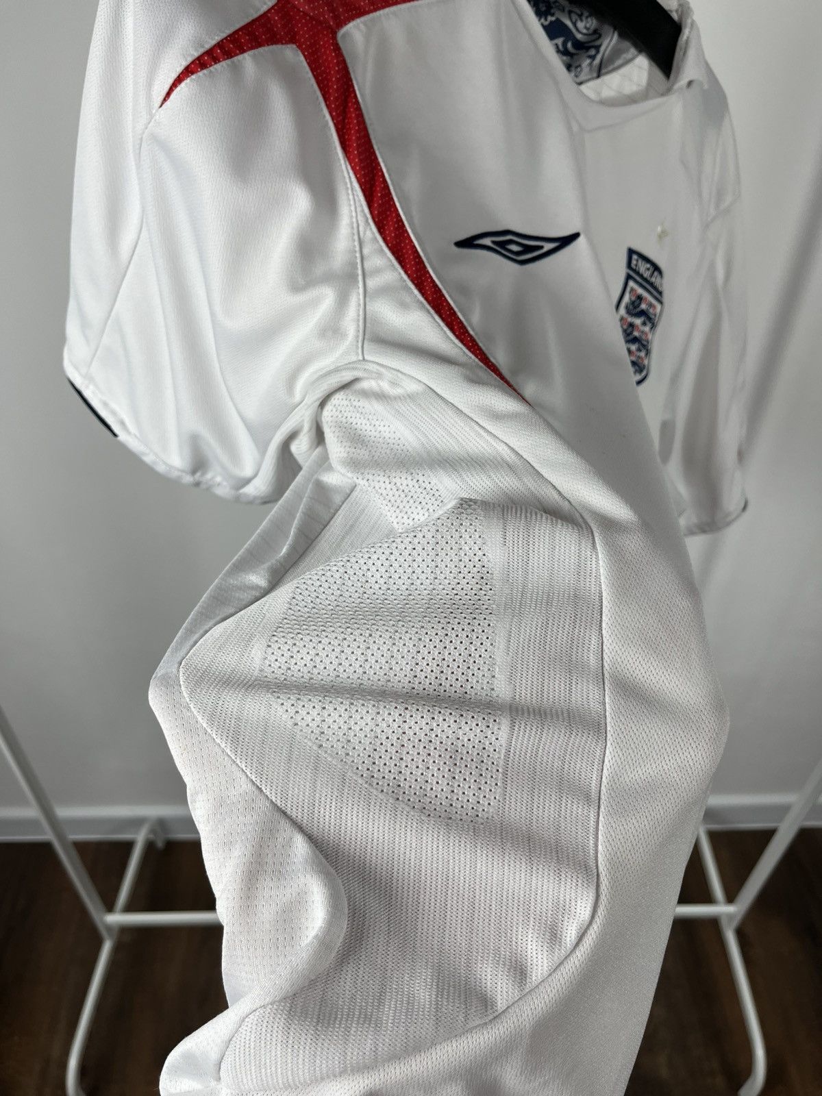 Umbro Umbro England Home Jersey 06 World Cup White Football Shirt Size US L / EU 52-54 / 3 - 11 Thumbnail