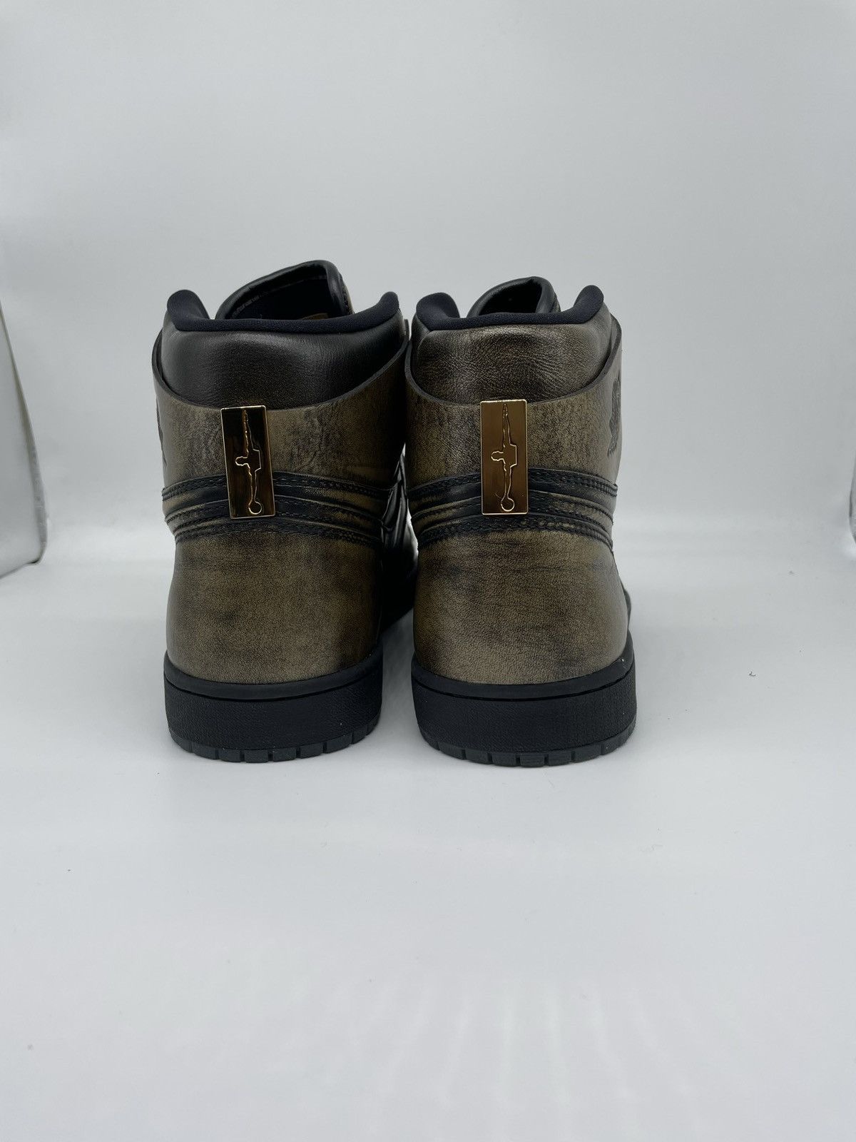 Nike Air Jordan Retro 1 OG High Wings Size US 11 / EU 44 - 5 Thumbnail