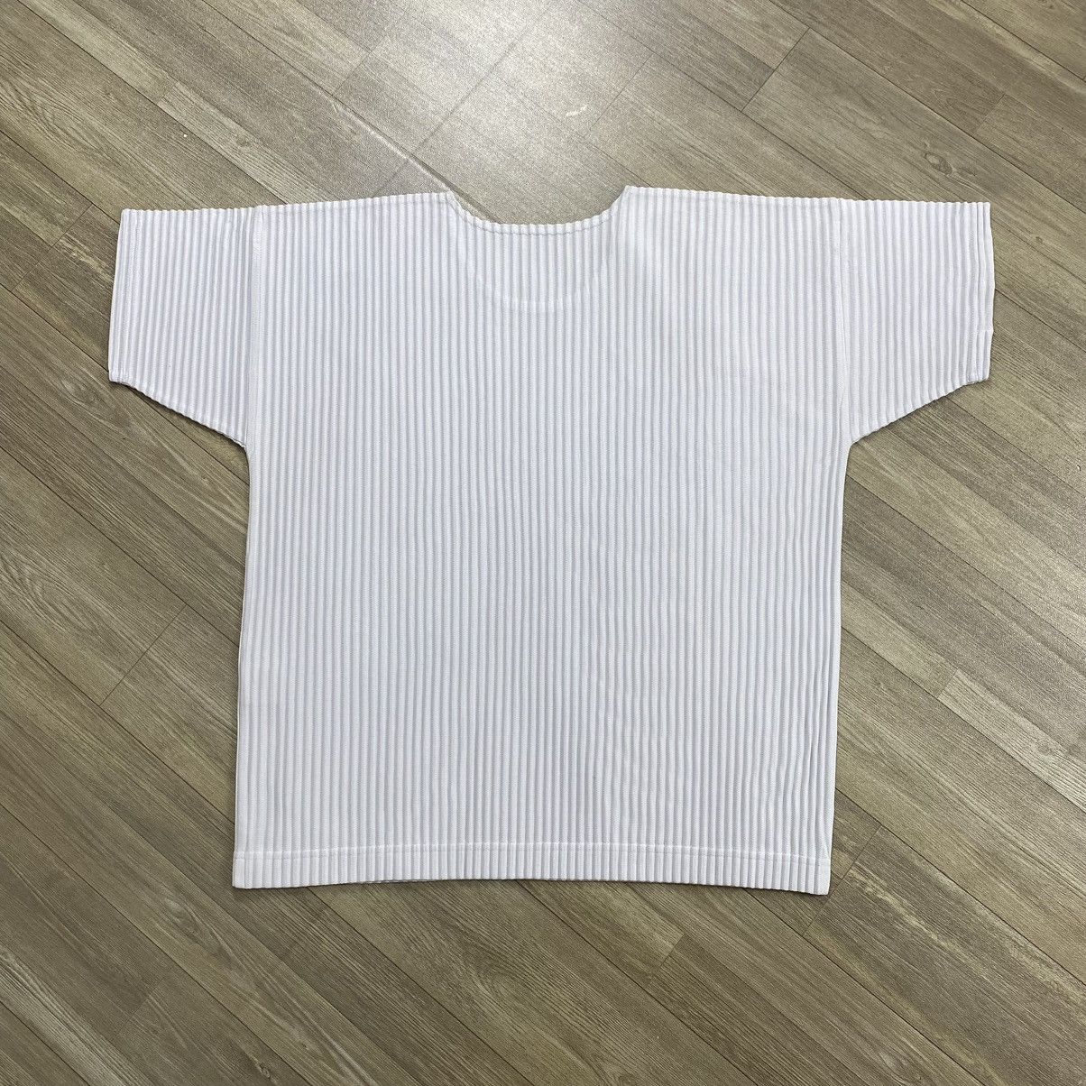 Homme Plisse Issey Miyake Homme Plisse Issey Miyake Pleated Tee Size US M / EU 48-50 / 2 - 13 Thumbnail