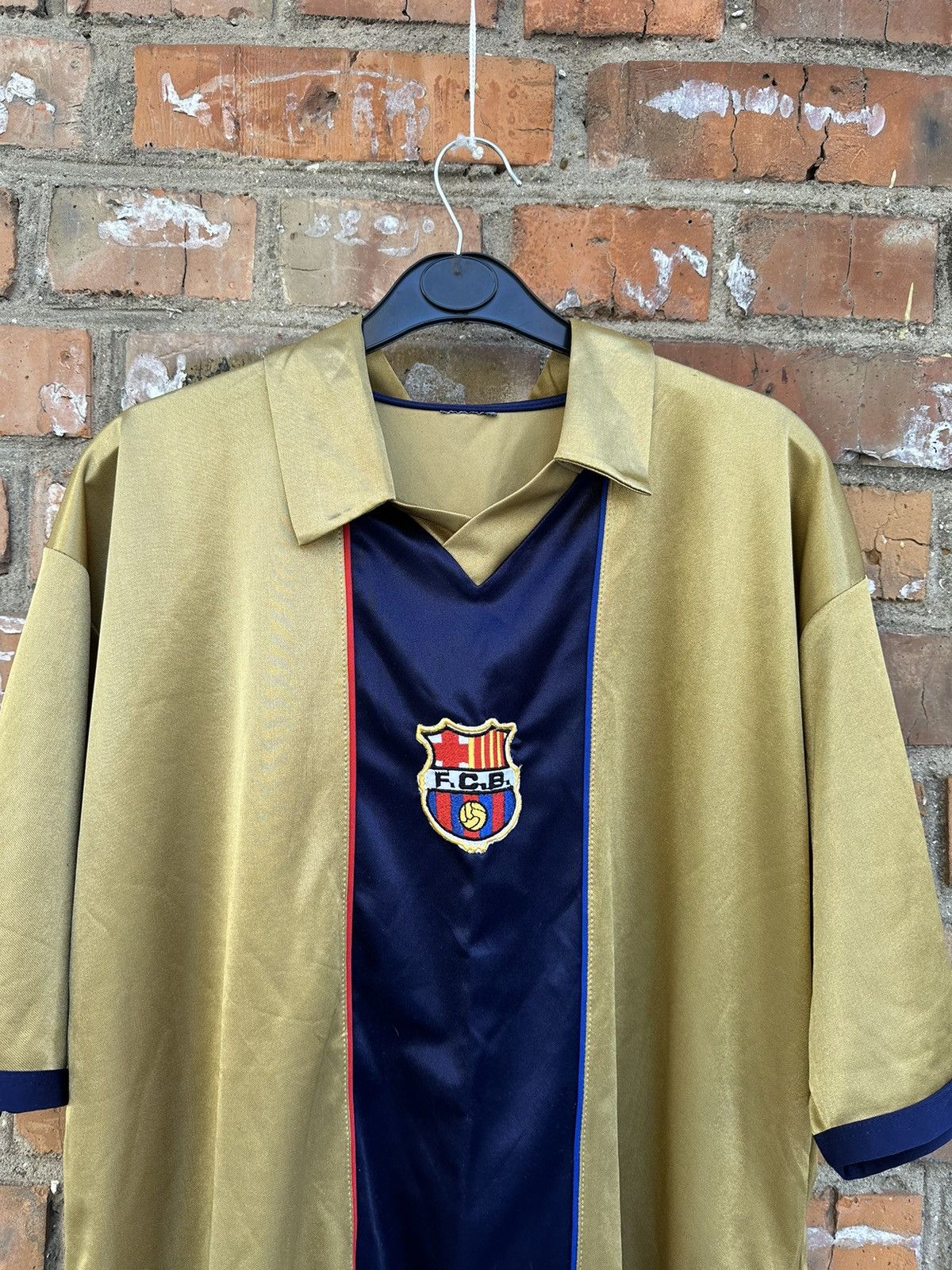 Other Barcelona jersey 2001/2002 Kluivert #9 Size US L / EU 52-54 / 3 - 3 Thumbnail