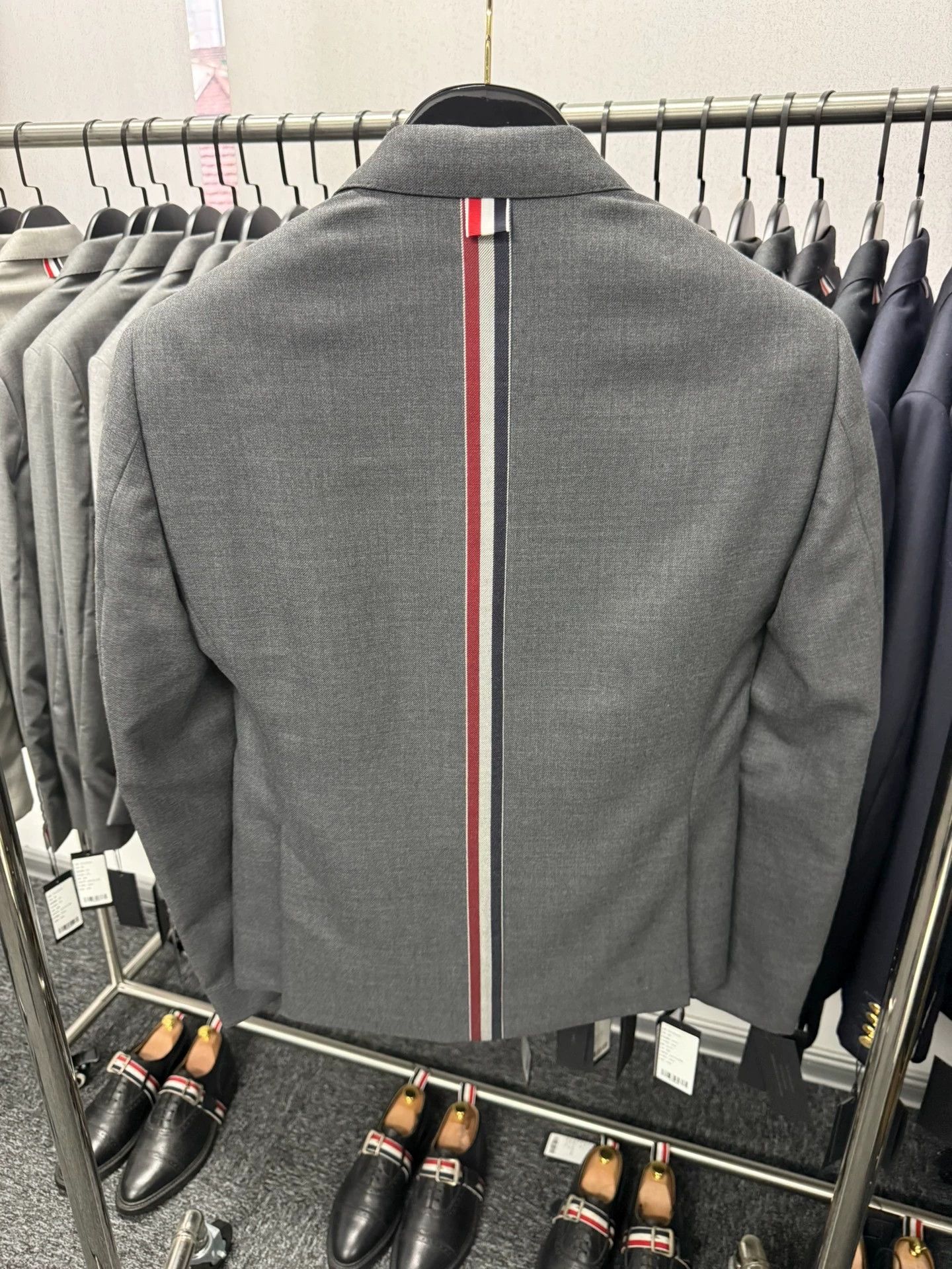 Thom Browne Thom Browne Rare Deep Gray Back Color-Blocked Slim Suit 0 Size US XS / EU 42 / 0 - 2 Thumbnail