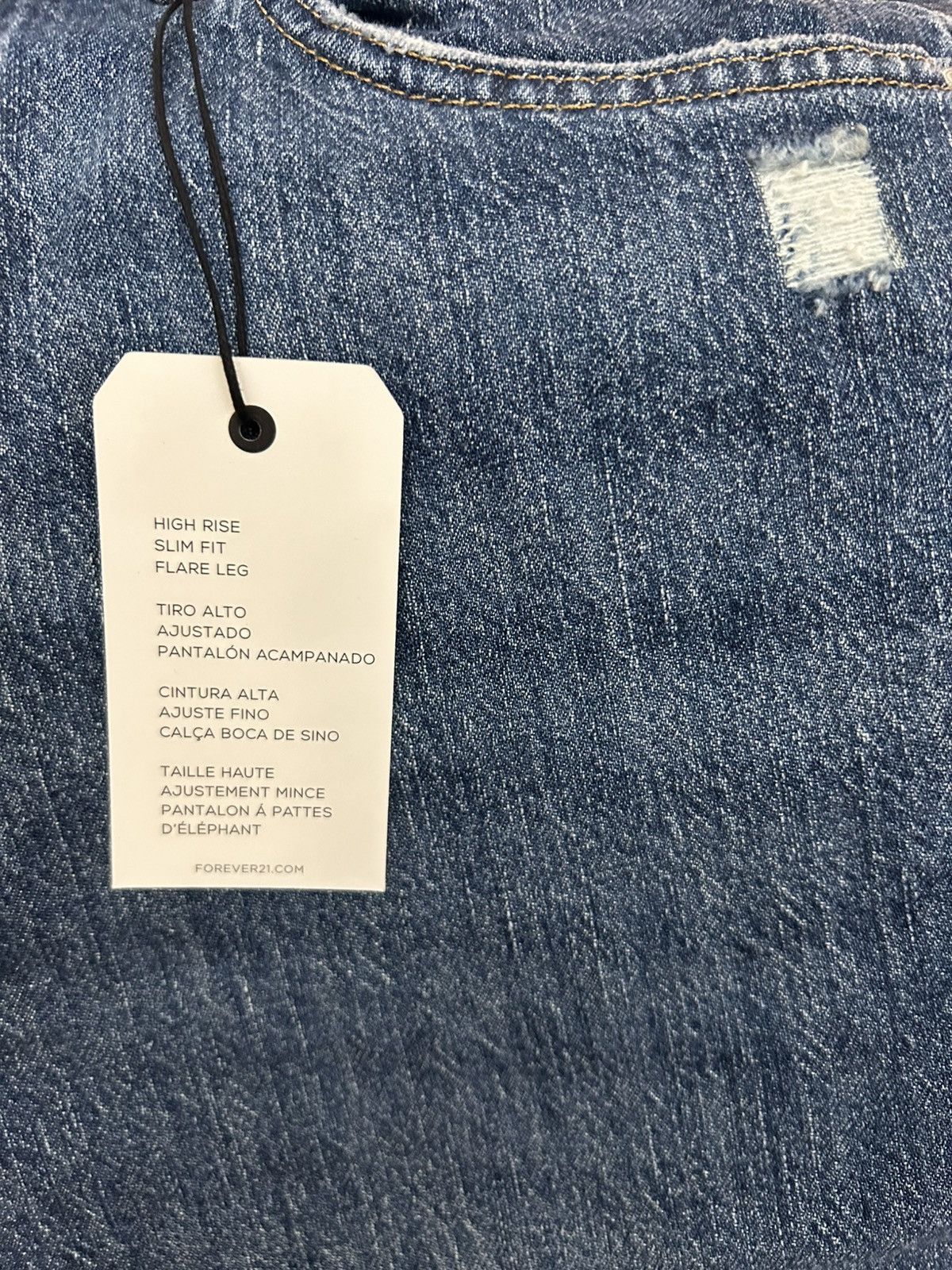 Forever 21 Forever 21 Daisies High Rise Slim Fit Flare Blue Jeans! Size 28" / US 6 / IT 42 - 4 Thumbnail