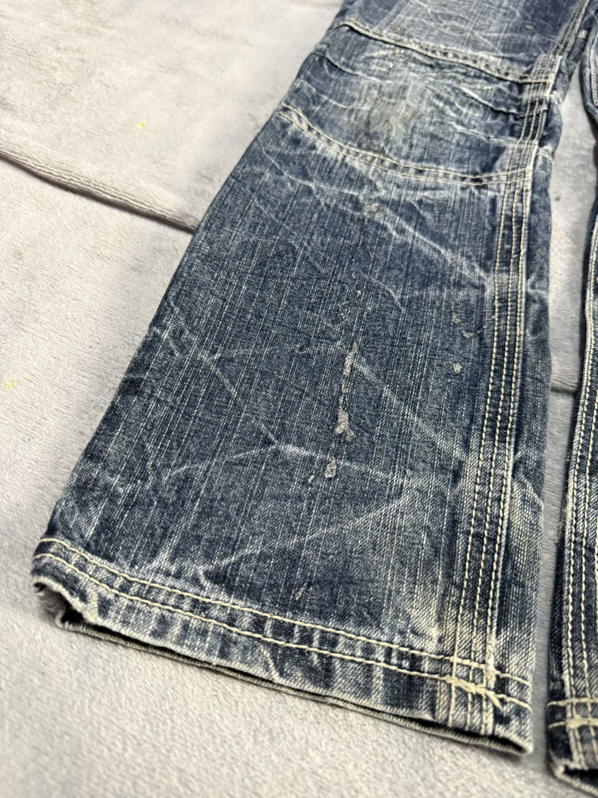 5351 POUR LES HOMMES × Japanese Brand × Le Grande Bleu (L.G.B.) Ba-Tsu Studio Kevlar Paint glitter Heavy Wash Jeans Size US 27 - 11 Thumbnail