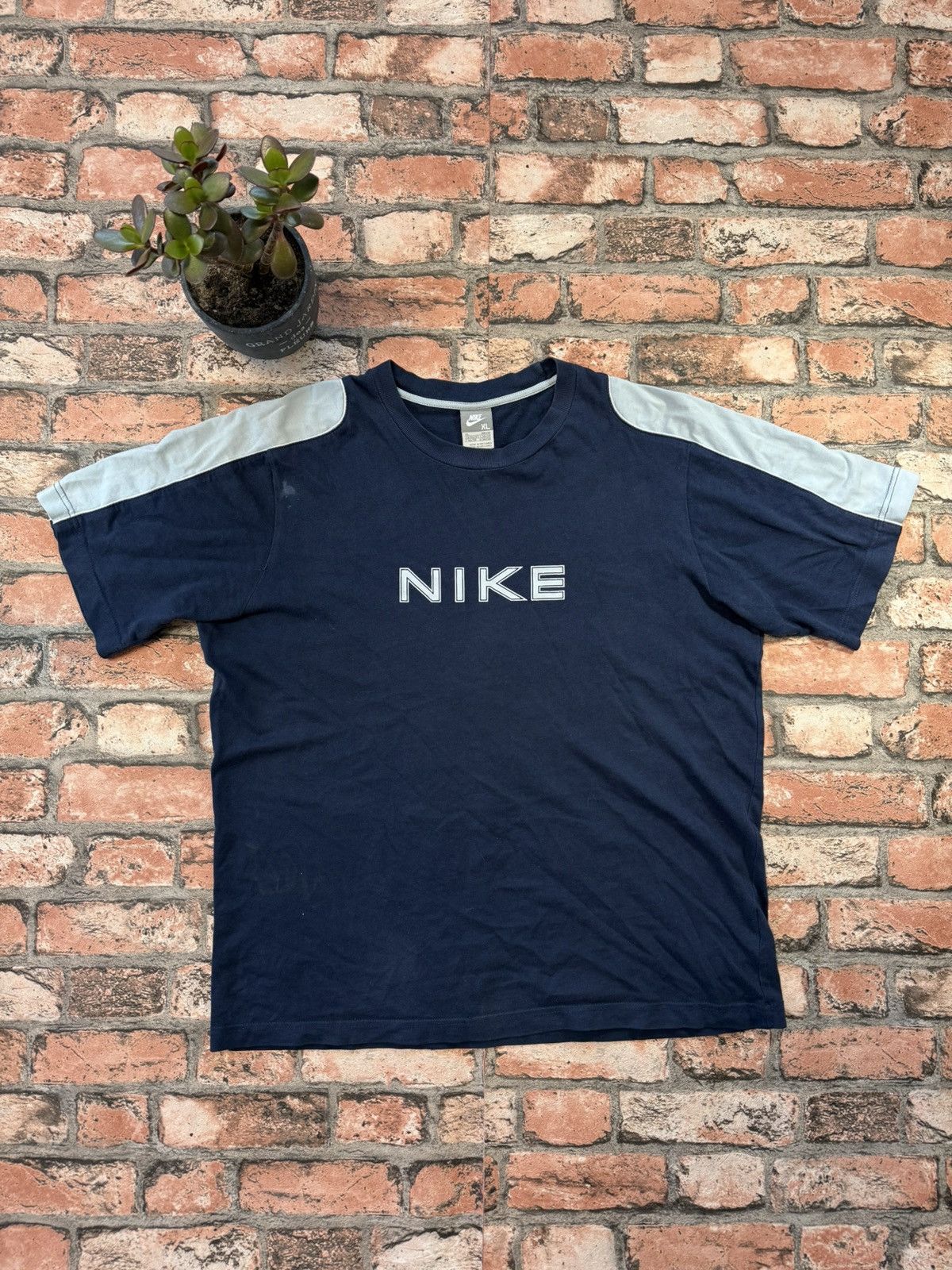 Nike × Vintage NIKE RARE BIG CENTRAL LOGO SWOOSH RETRO OVERSIZED TEE TSHIRT Size US XL / EU 56 / 4 - 1 Thumbnail