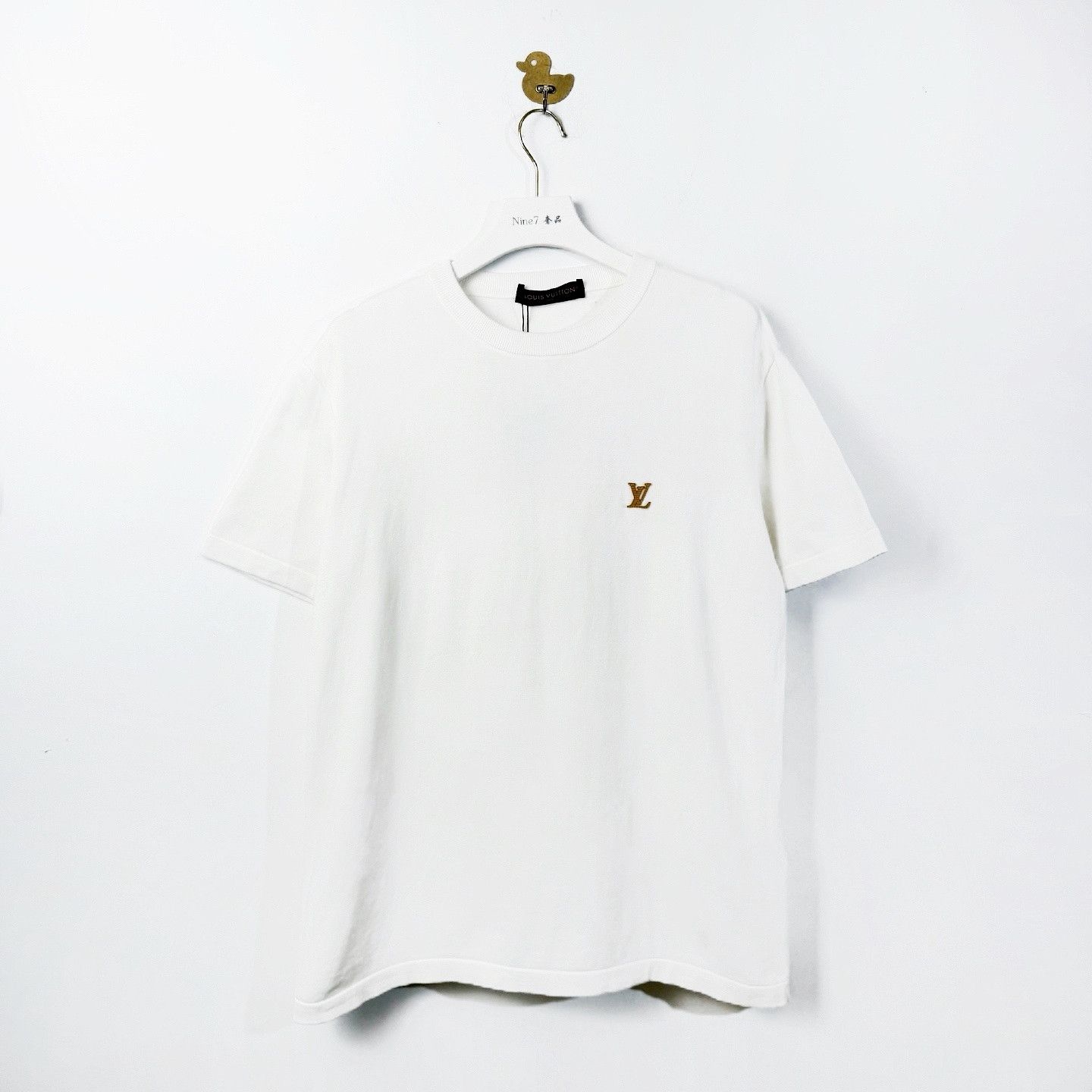 Louis Vuitton Louis Vuitton Logo Patch T-Shirt Size L Size US L / EU 52-54 / 3 - 1 Thumbnail
