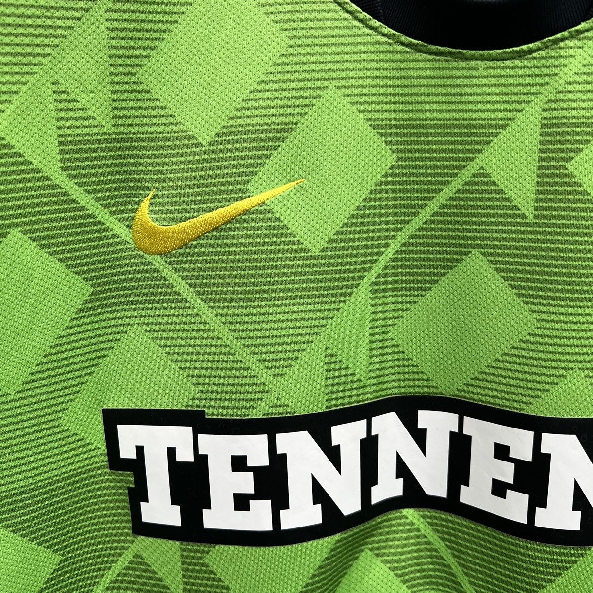 Nike CELTIC 2010 2011 SHIRT FOOTBALL SOCCER JERSEY Nike Size US L / EU 52-54 / 3 - 4 Thumbnail