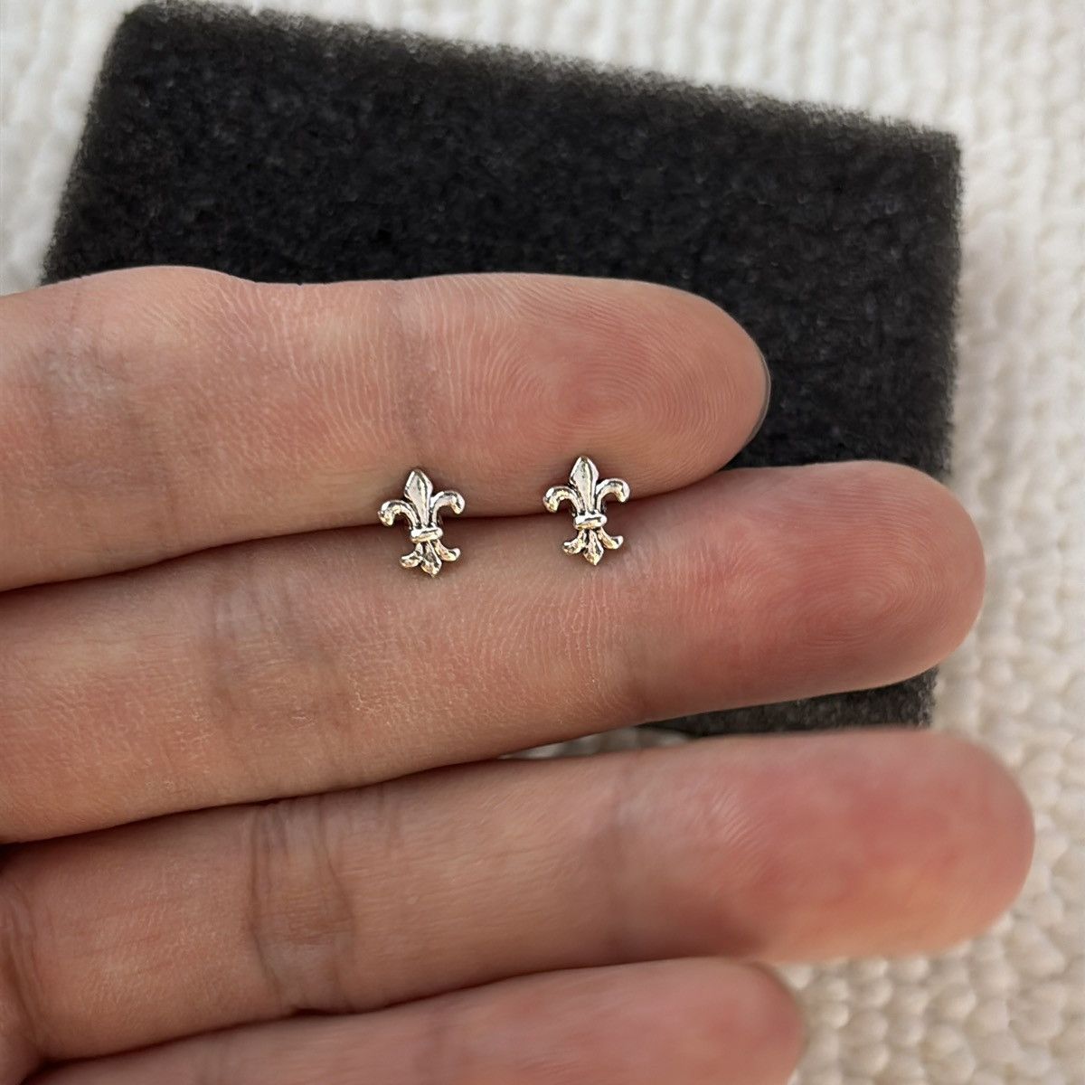 Other Small Mini Anchor Stud Earrings for Men Women Unisex Earring Size ONE SIZE - 6 Thumbnail