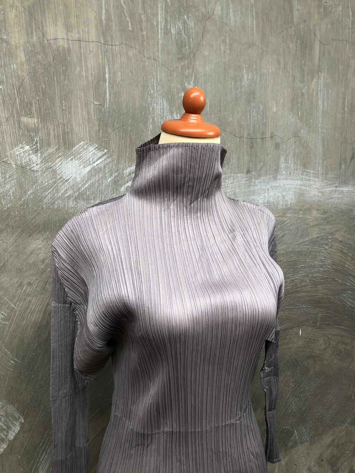 Homme Plisse Issey Miyake × Issey Miyake × Pleats Please Issey Miyake Issey Miyake Pleats Please Tops Size M / US 6-8 / IT 42-44 - 2 Thumbnail