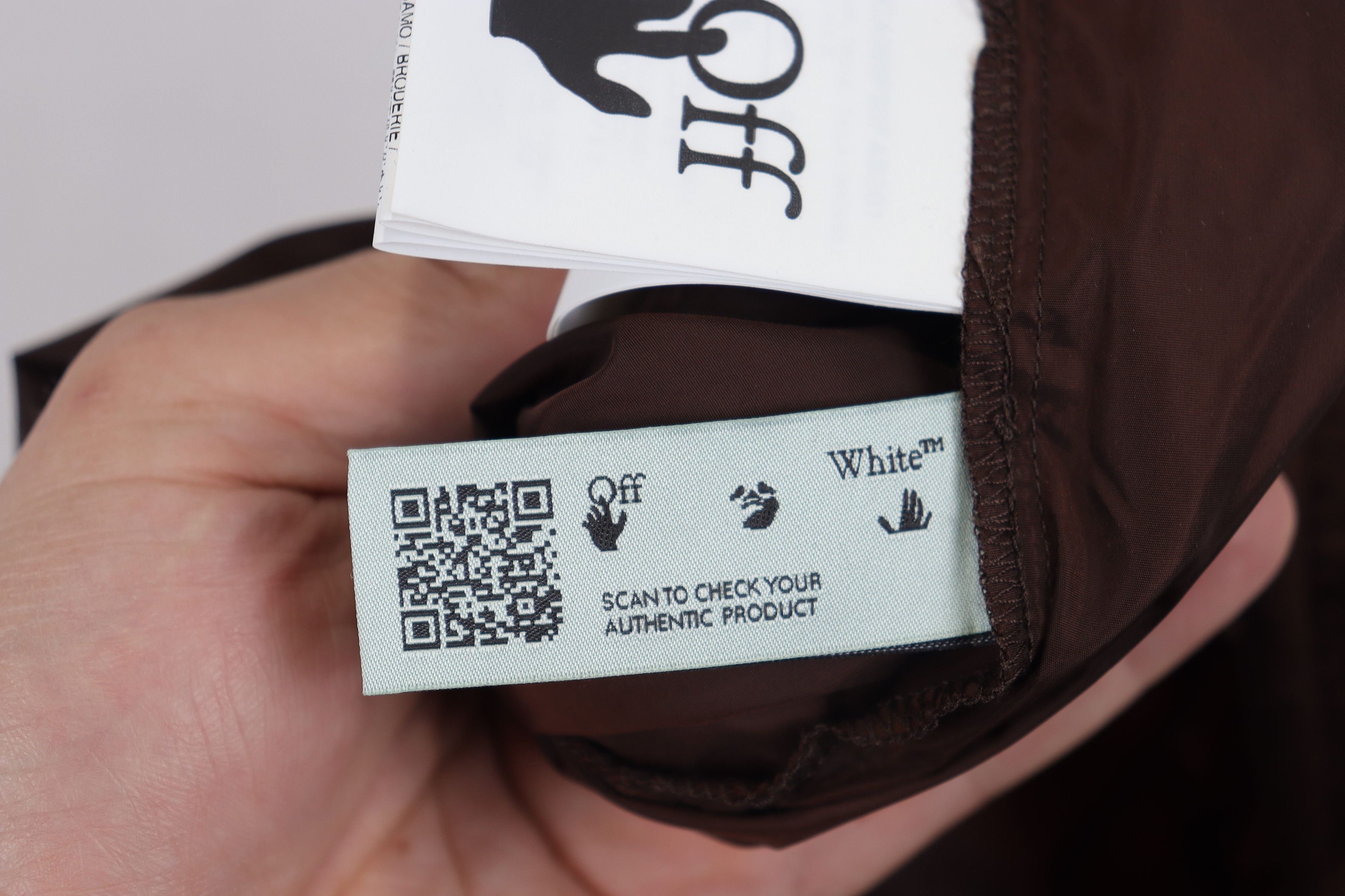Off-White o1rshd11223 Diagonals Nylon Trackpant in Brown/Red Size US 30 / EU 46 - 8 Thumbnail