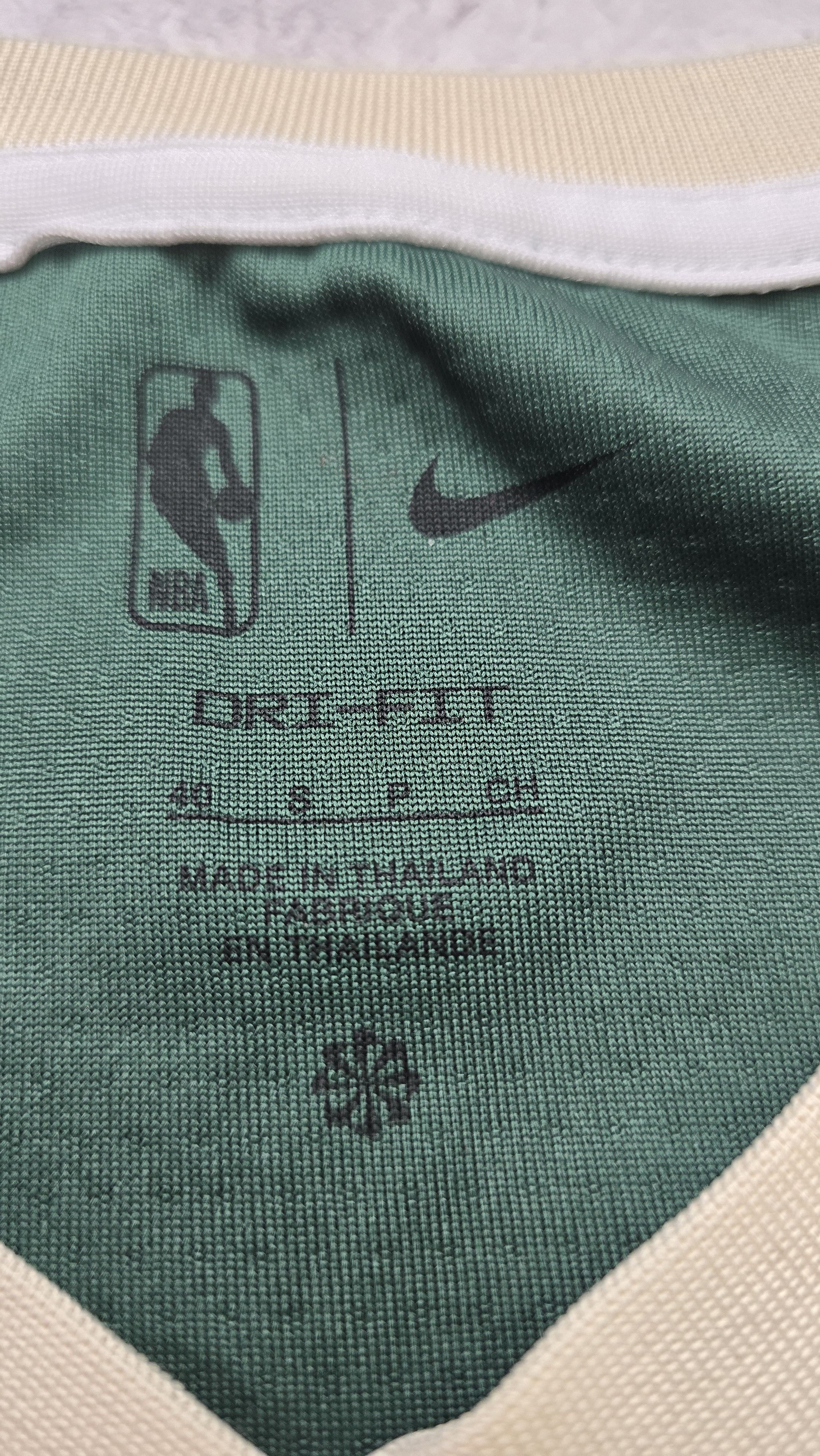 Nike Bucks Giannis Antetokounmpo Icon Edition Swingman Jersey Size US S / EU 44-46 / 1 - 15 Thumbnail