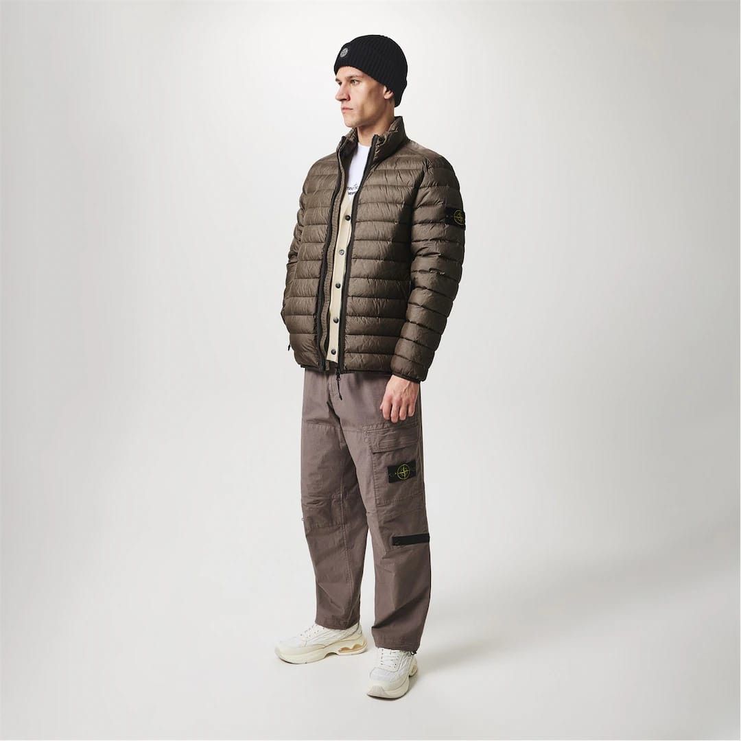 Stone Island o1g2r1mq0526 Recycled Duck Down Funnel Neck Puffer Jacket Size US S / EU 44-46 / 1 - 3 Thumbnail