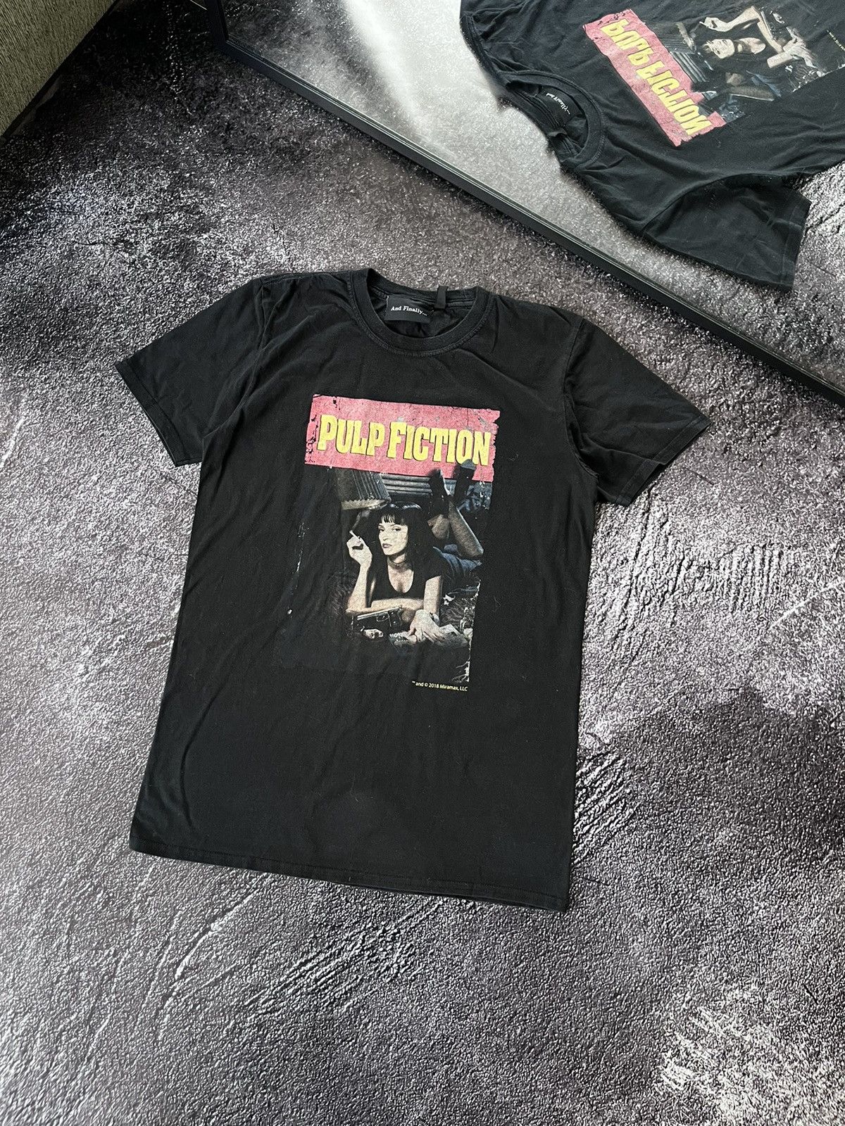 Band Tees Vintage Y2K Pulp Fiction Tee Art Band Rock Streetwear Size US M / EU 48-50 / 2 - 2 Thumbnail