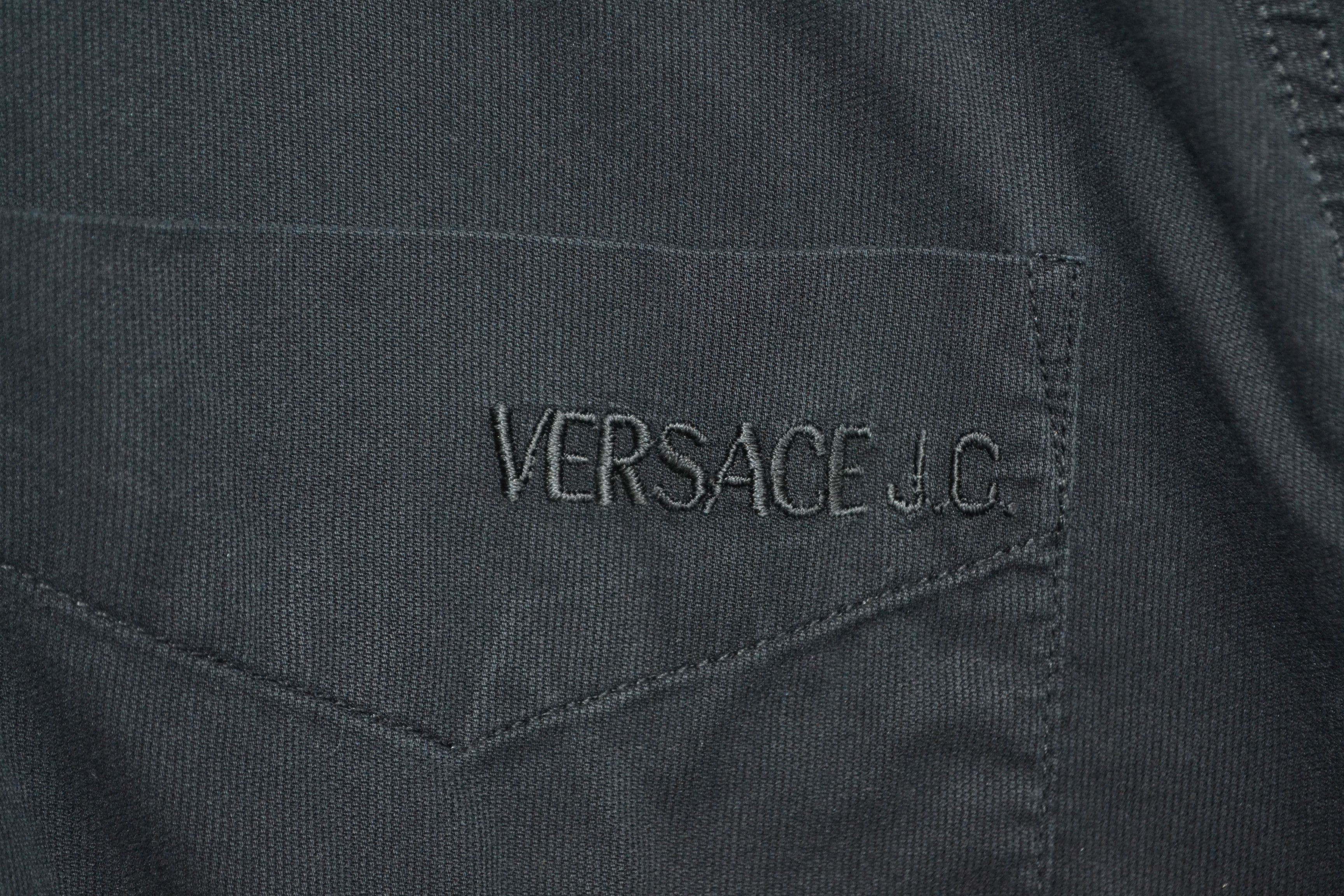 Versace Jeans Couture Versace Jeans Couture M size Black Cotton Shirt Vintage Size US M / EU 48-50 / 2 - 3 Thumbnail