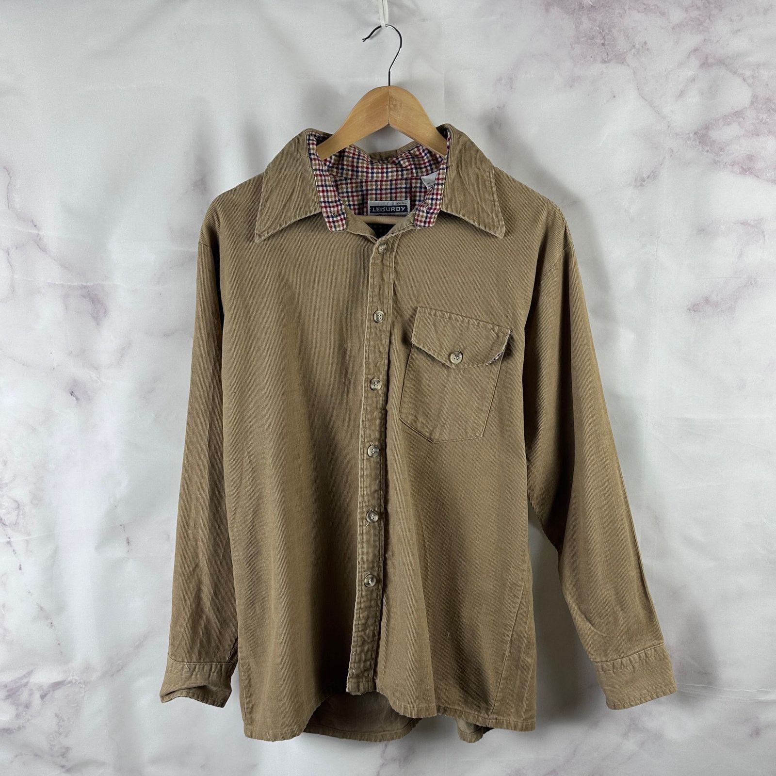 Vintage Vintage Leisuroy Tan Corduroy Button-Up Shirt Size US XL / EU 56 / 4 - 1 Thumbnail
