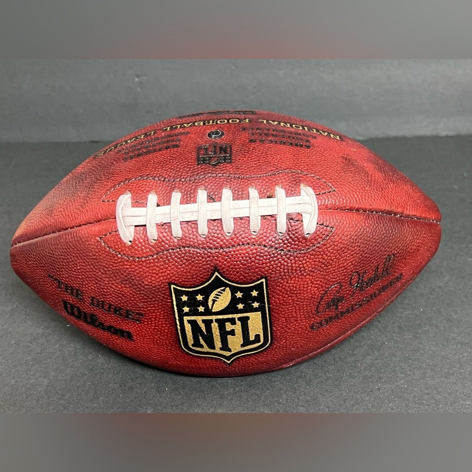 Wilson Autograph Mariota Sharpe Matthews Game Used Football TITANS Size ONE SIZE - 7 Thumbnail