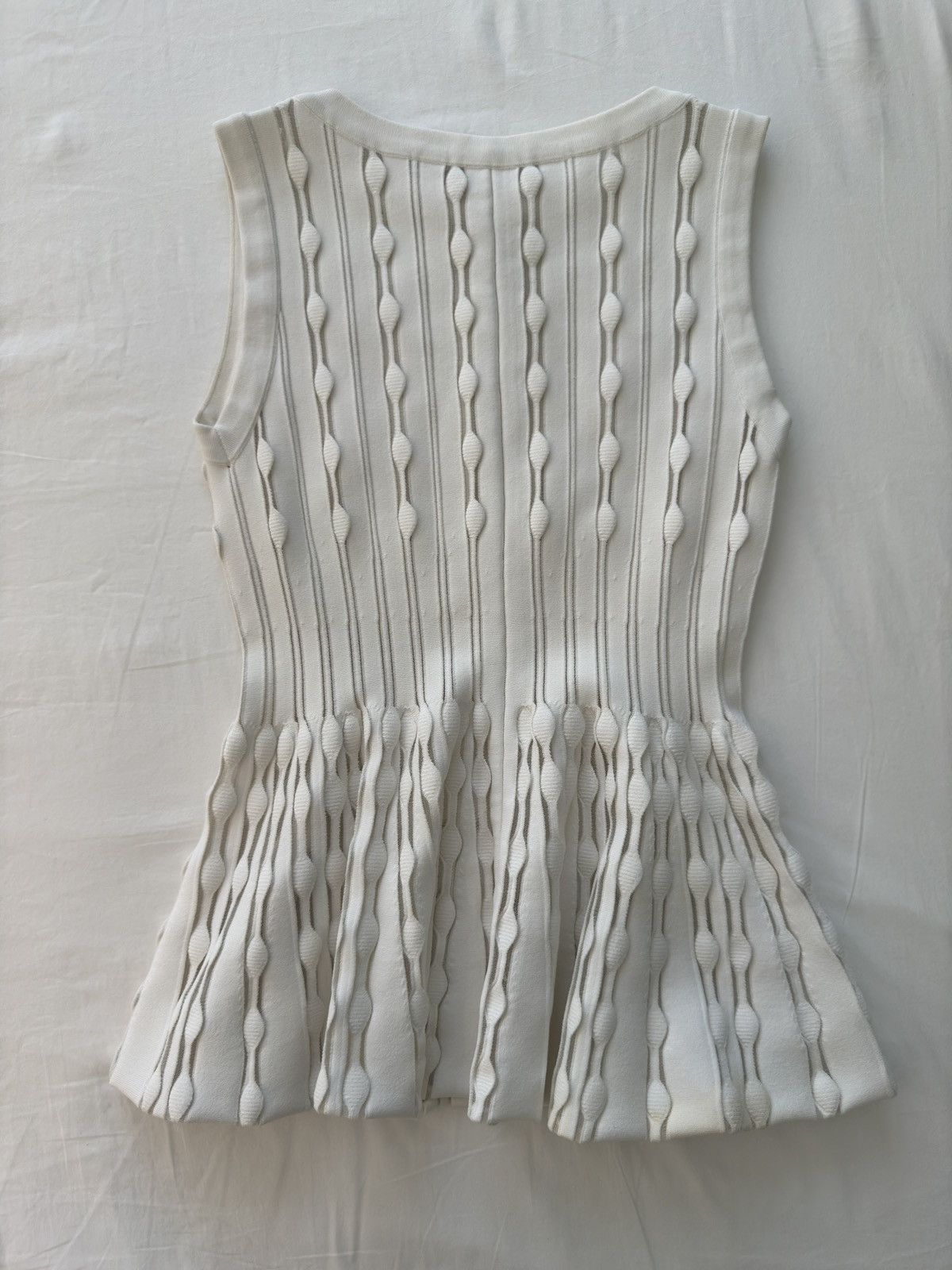 Alaia Alaïa white knitted sleeveless stretch top | FR36 Size XS / US 0-2 / IT 36-38 - 2 Thumbnail