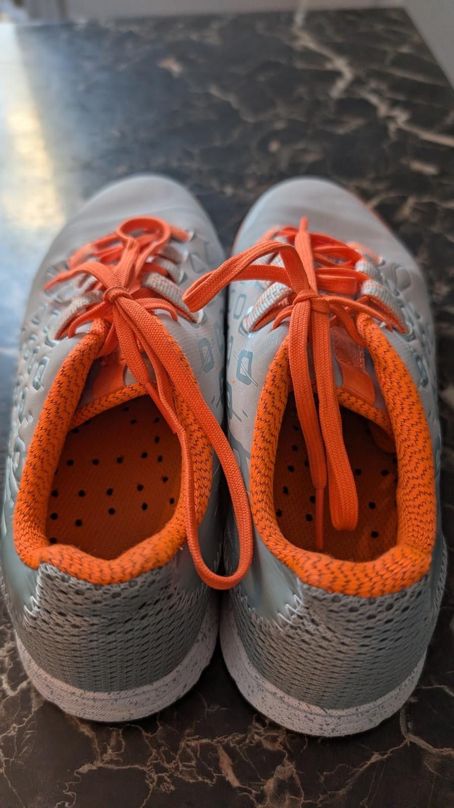 Other Decathlon Kipsta Indoor Soccer Shoes Futsal IC US 7 EU 40 Size US 7 / IT 37 - 7 Thumbnail