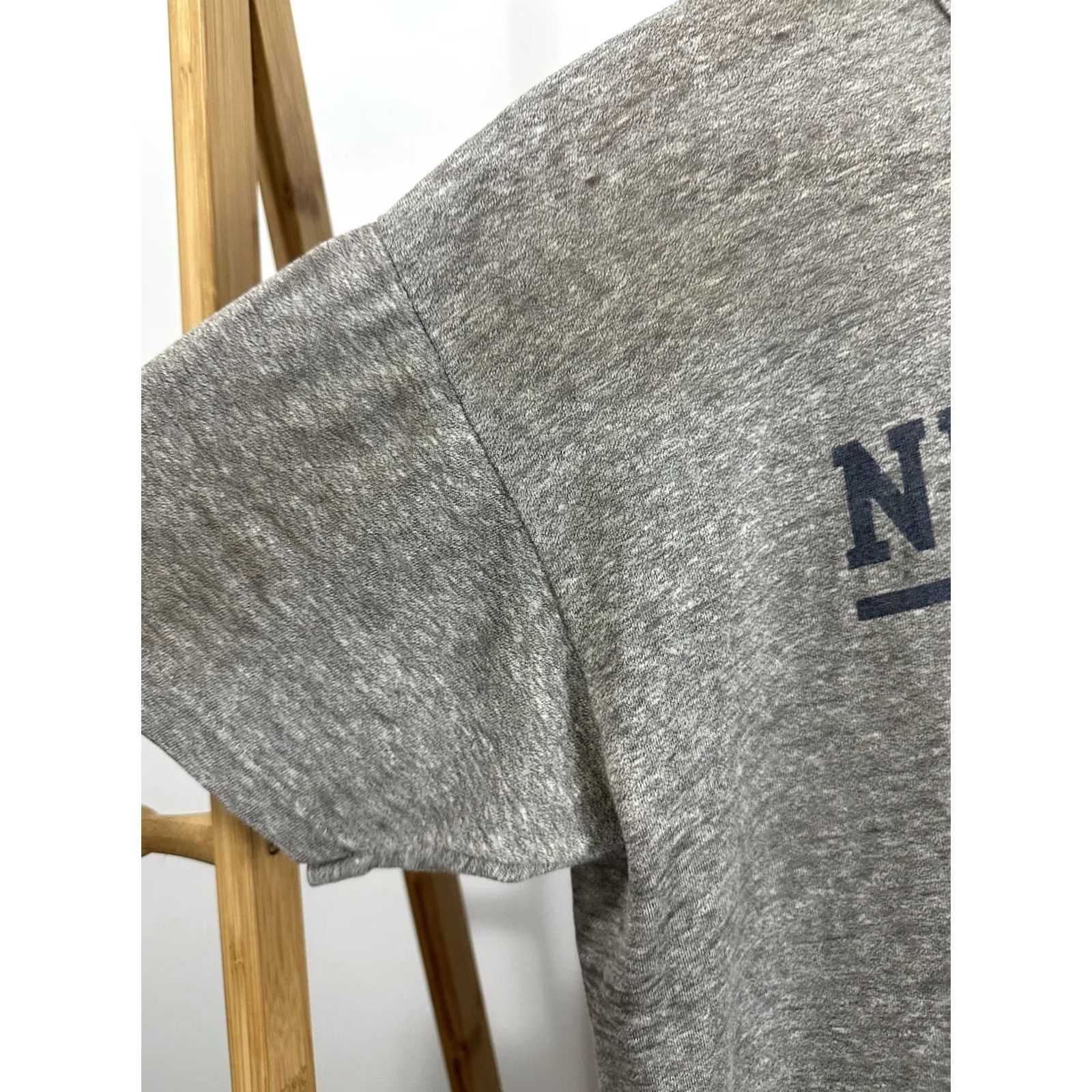 Champion VTG 80S New York Yankees MLB Paper Thin Burnout Worn 50/50 Gray T-Shirt XL Mens Camaro Size US XL / EU 56 / 4 - 5 Thumbnail