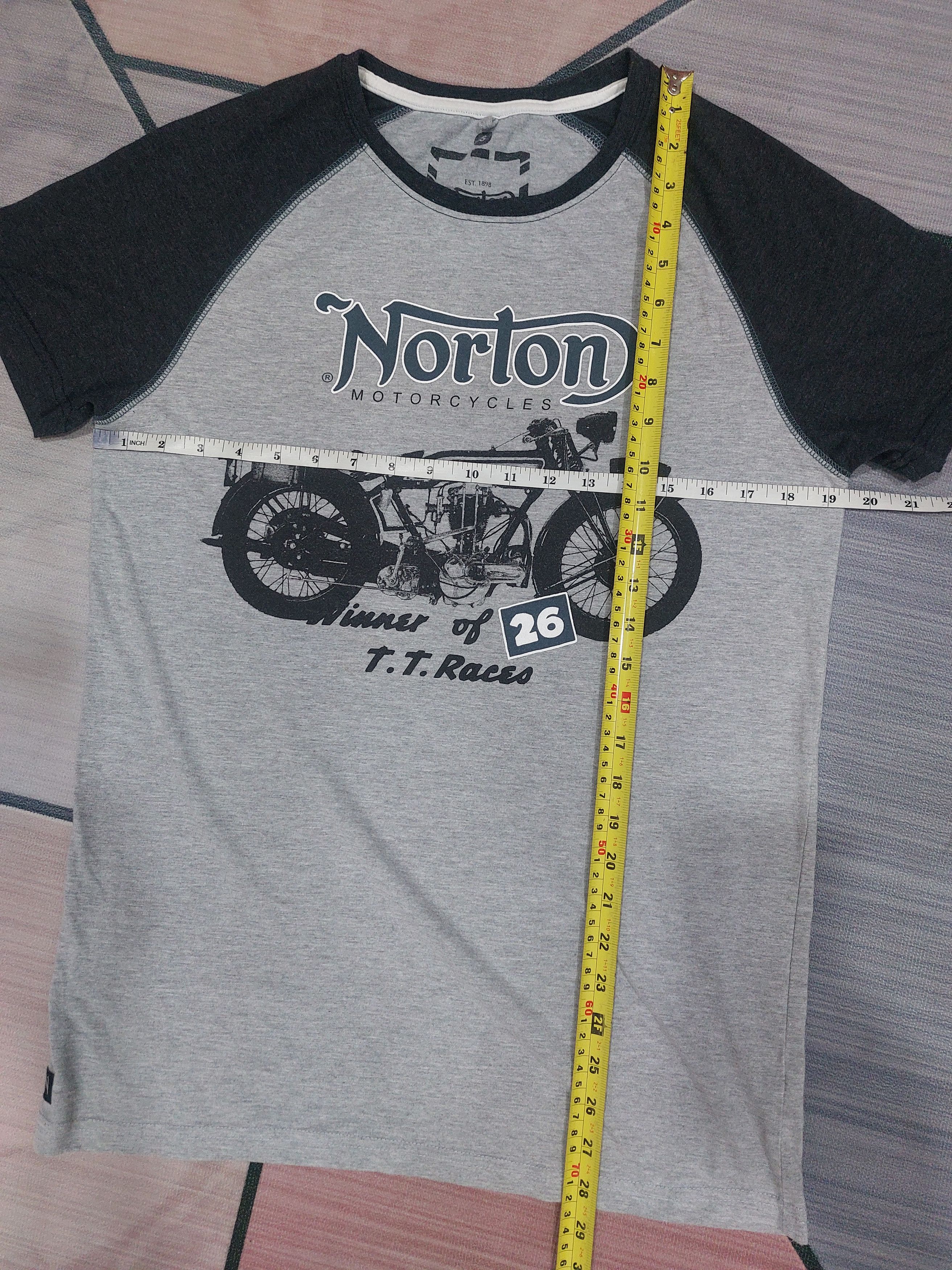 Norton NORTON MOTORCYCLE WINNER OF 26 TT RACE Size US S / EU 44-46 / 1 - 10 Thumbnail