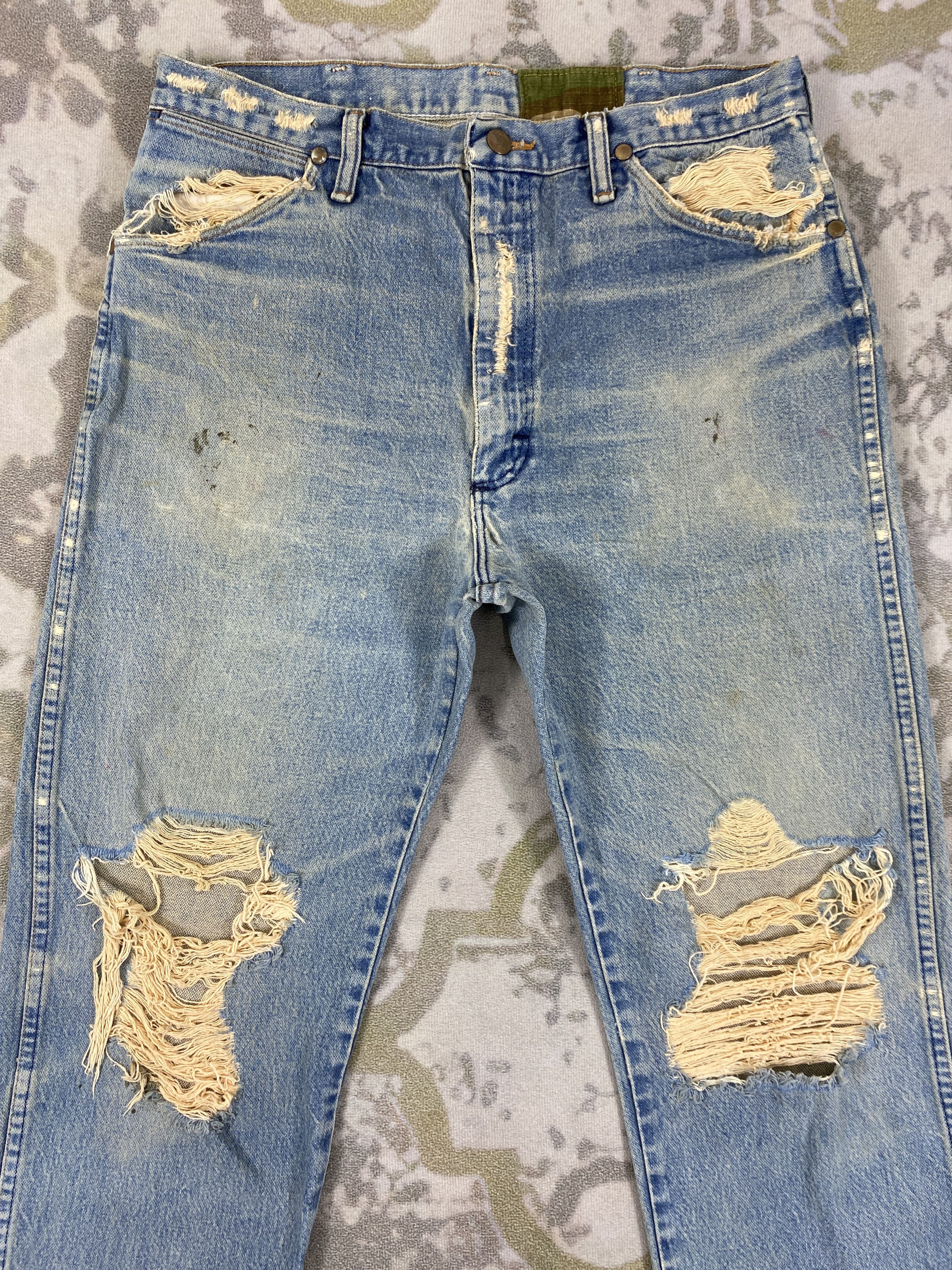 Japanese Brand Distressed Blue Vintage Wrangler Jeans 32x28.5 Denim- JN3525 Size US 32 / EU 48 - 3 Thumbnail