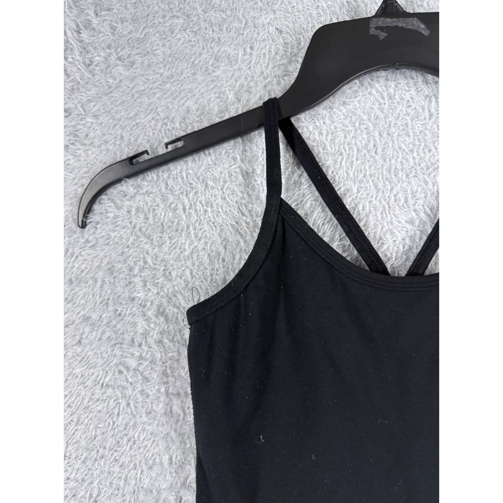 Lululemon Lululemon Shirt Women Tank Black Round Neck Racerback Strap Gym Yoga Workout READ Size XS / US 0-2 / IT 36-38 - 3 Thumbnail