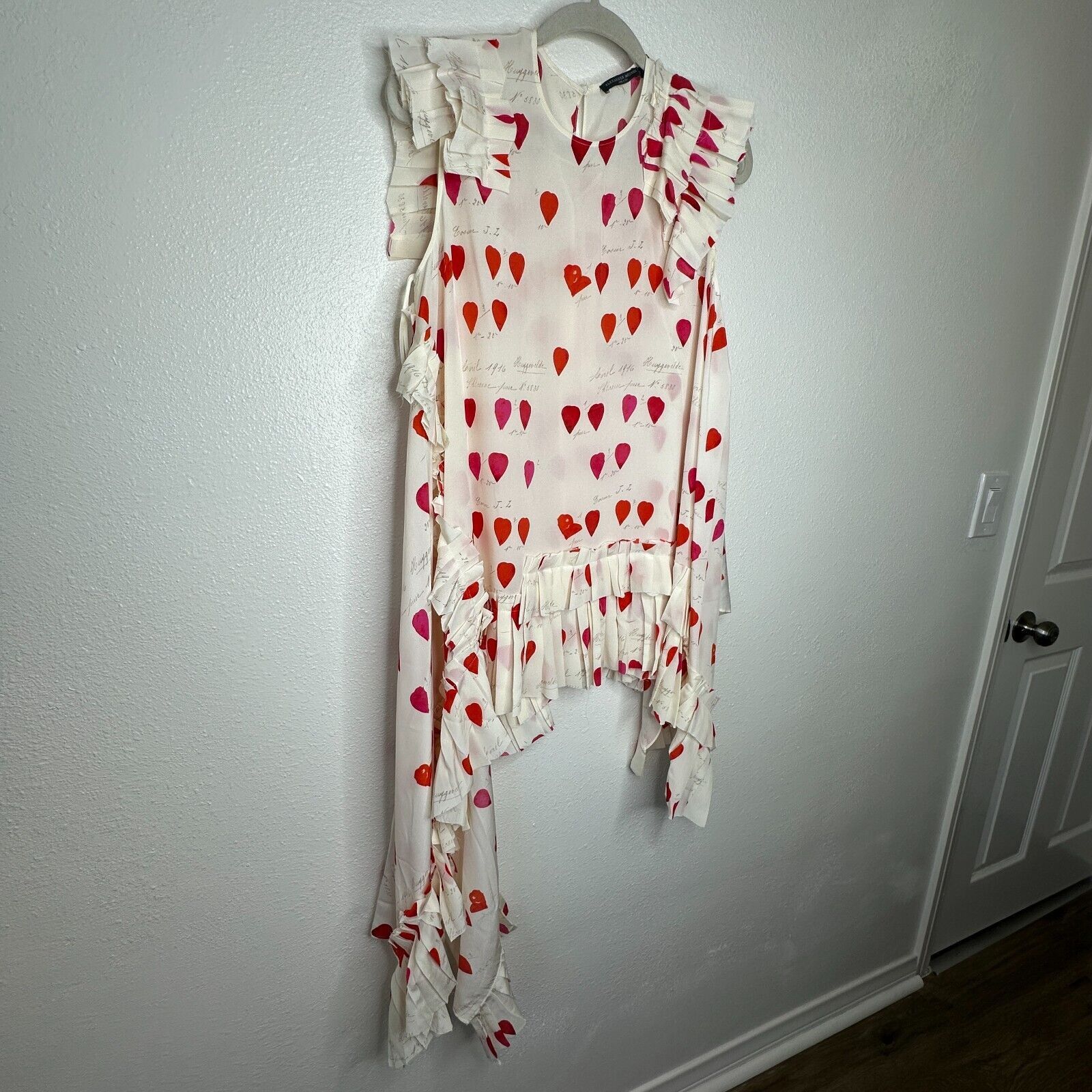 Alexander McQueen Alexander McQueen Cream Red Sleeveless Ruffle Blouse 44 / 12 Size L / US 10 / IT 46 - 3 Thumbnail