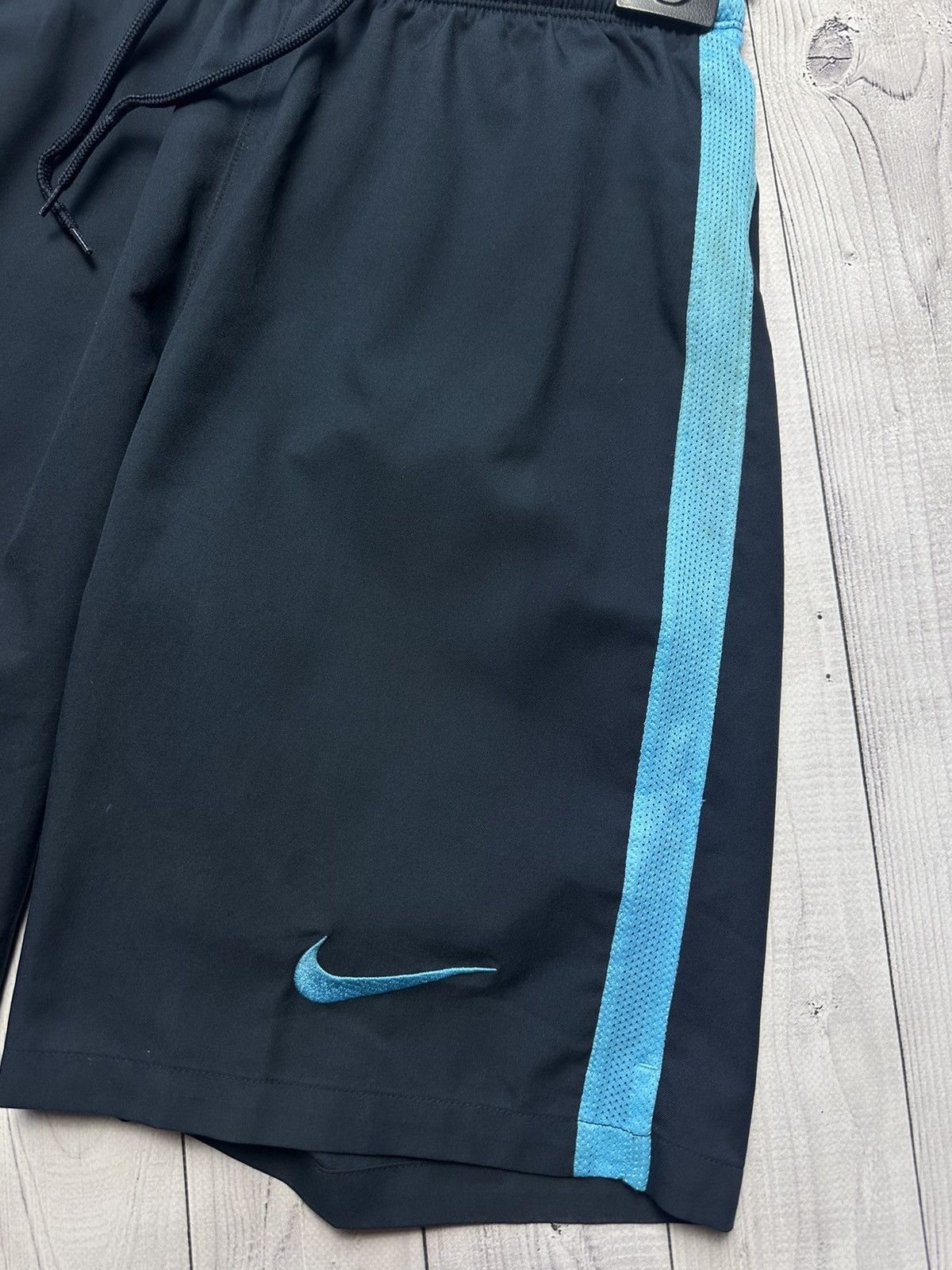 Nike × Vintage Vintage Nike Manchester City soccer shorts size S logo Size US 30 / EU 46 - 3 Thumbnail