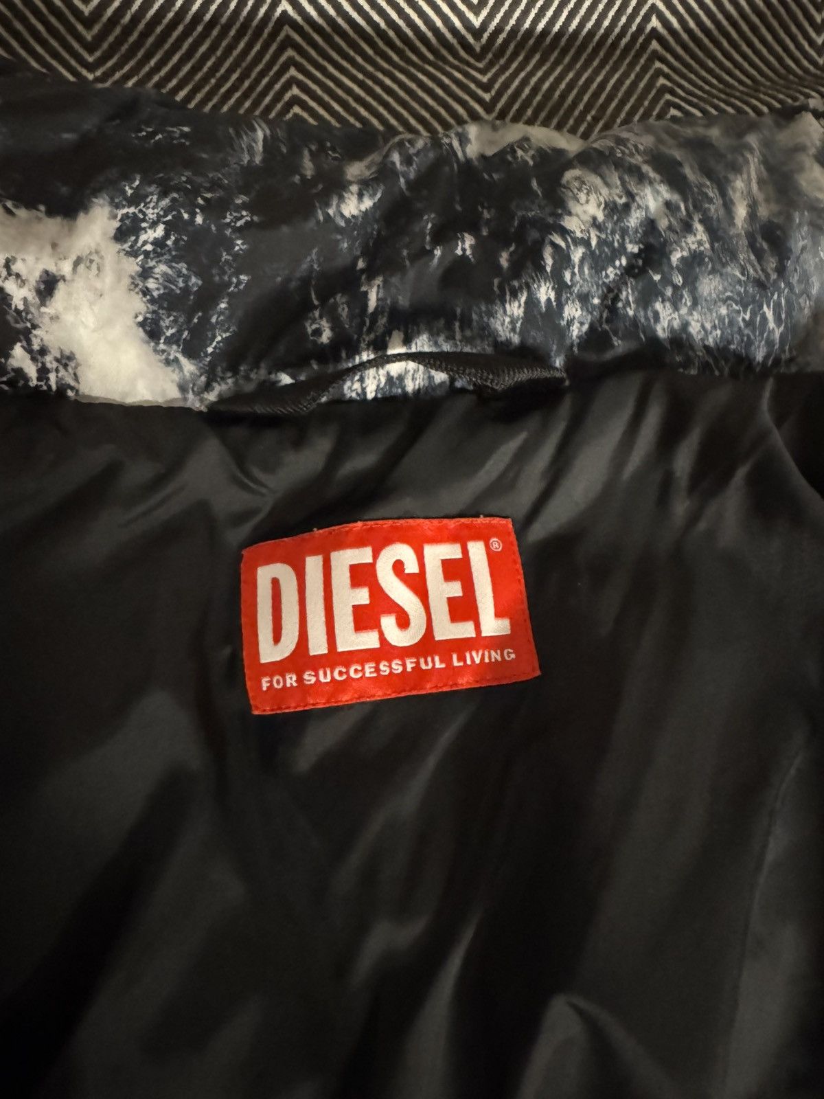 Diesel Diesel rolfys planet print puffer jacket Size US M / EU 48-50 / 2 - 3 Thumbnail