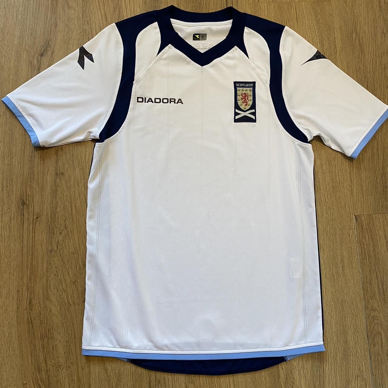 Diadora 2008-10 Scotland Diadora Away Football Shirt y2k 2000s Euro Size US S / EU 44-46 / 1 - 1 Thumbnail