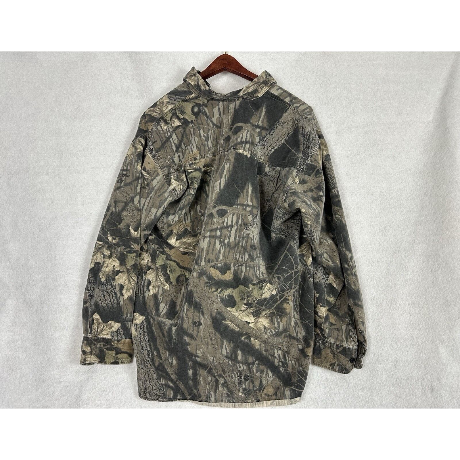 Jerzees VTG Jerzees Mossy Oak Button Up Shirt Long Sleece M Camo USA Size US M / EU 48-50 / 2 - 4 Thumbnail