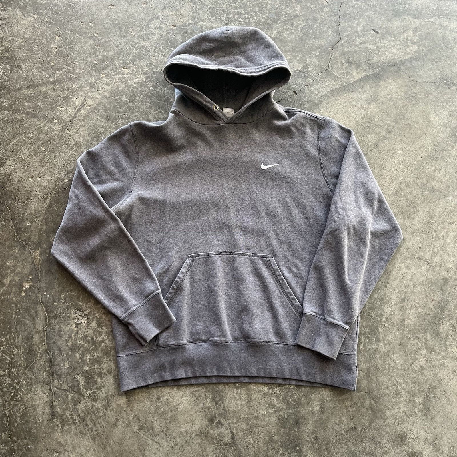Nike Nike Men's Pullover Hoodie Sweatshirt Size XL grey Size US XL / EU 56 / 4 - 2 Thumbnail