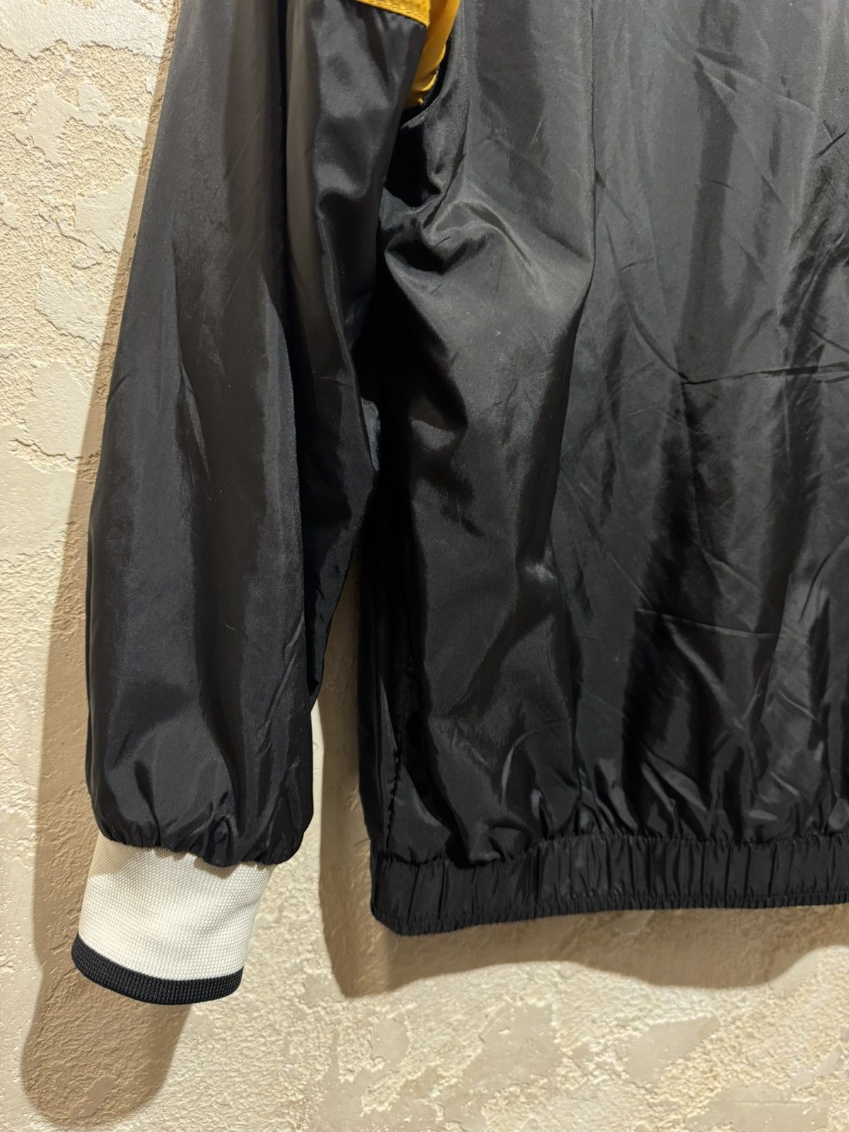 Other Nike Vintage Black Nylon Sweatshirt/Jacket Big Nike Logo Size US S / EU 44-46 / 1 - 13 Thumbnail