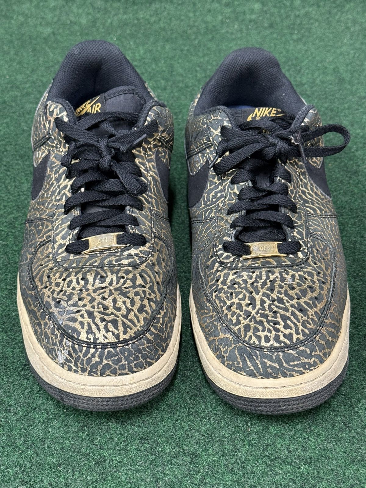 Nike 2014 Nike Air Force 1 Low Gold Elephant 488298-702 Size US 10.5 / EU 43-44 - 2 Thumbnail