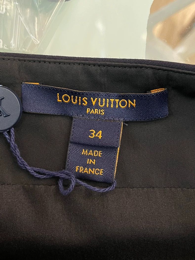 Louis Vuitton Louis Vuitton Navy Dress 2503-Nextarrow Size XXS / US 00 / IT 34 - 4 Thumbnail