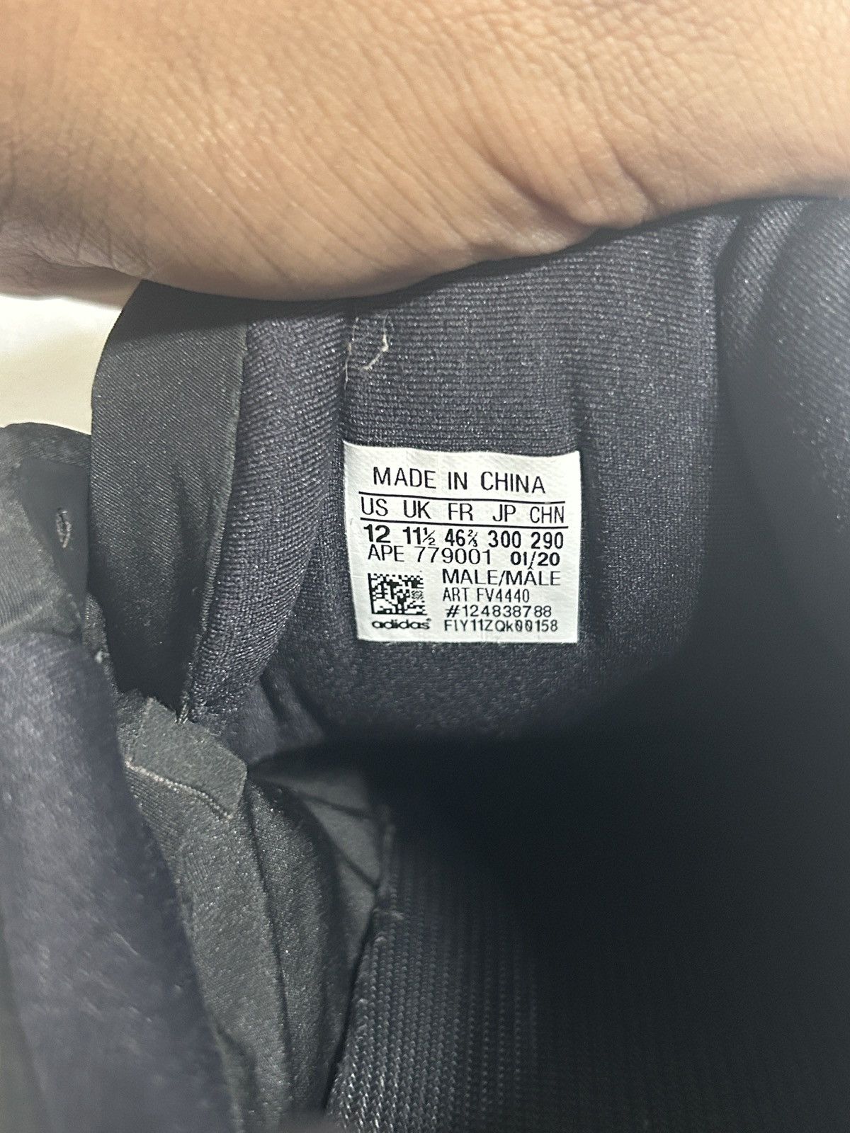 Adidas ADIDAS YEEZY 700 MNVN TRIPLE BLACK SIZE 12 PREOWNED Size US 12 / EU 45 - 5 Thumbnail